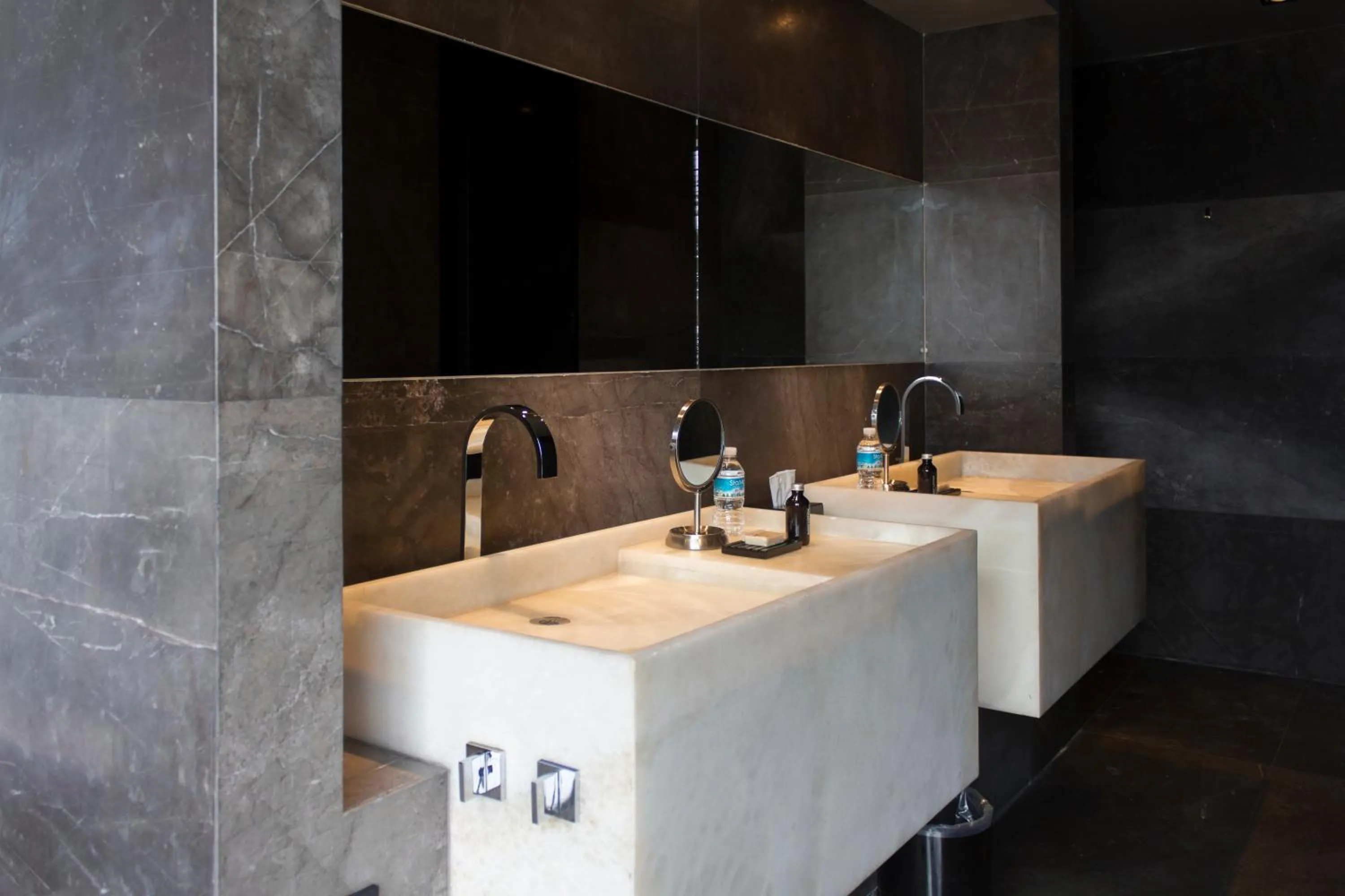 Bathroom in Habita Monterrey, a Member of Design Hotels