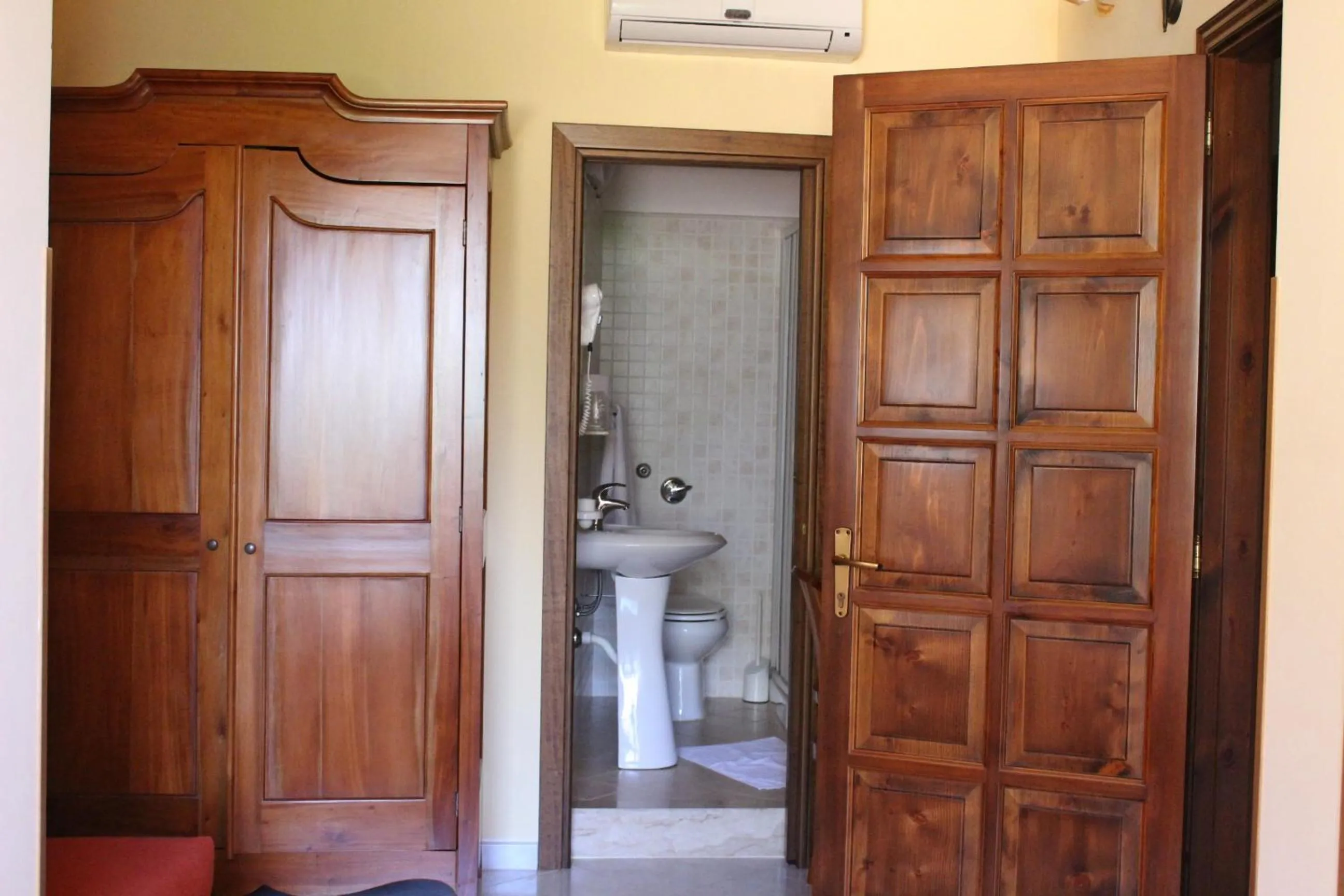 Bathroom in Raggio di Sole Bed & Breakfast