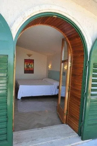Facade/entrance, Bed in Le Due Sirene