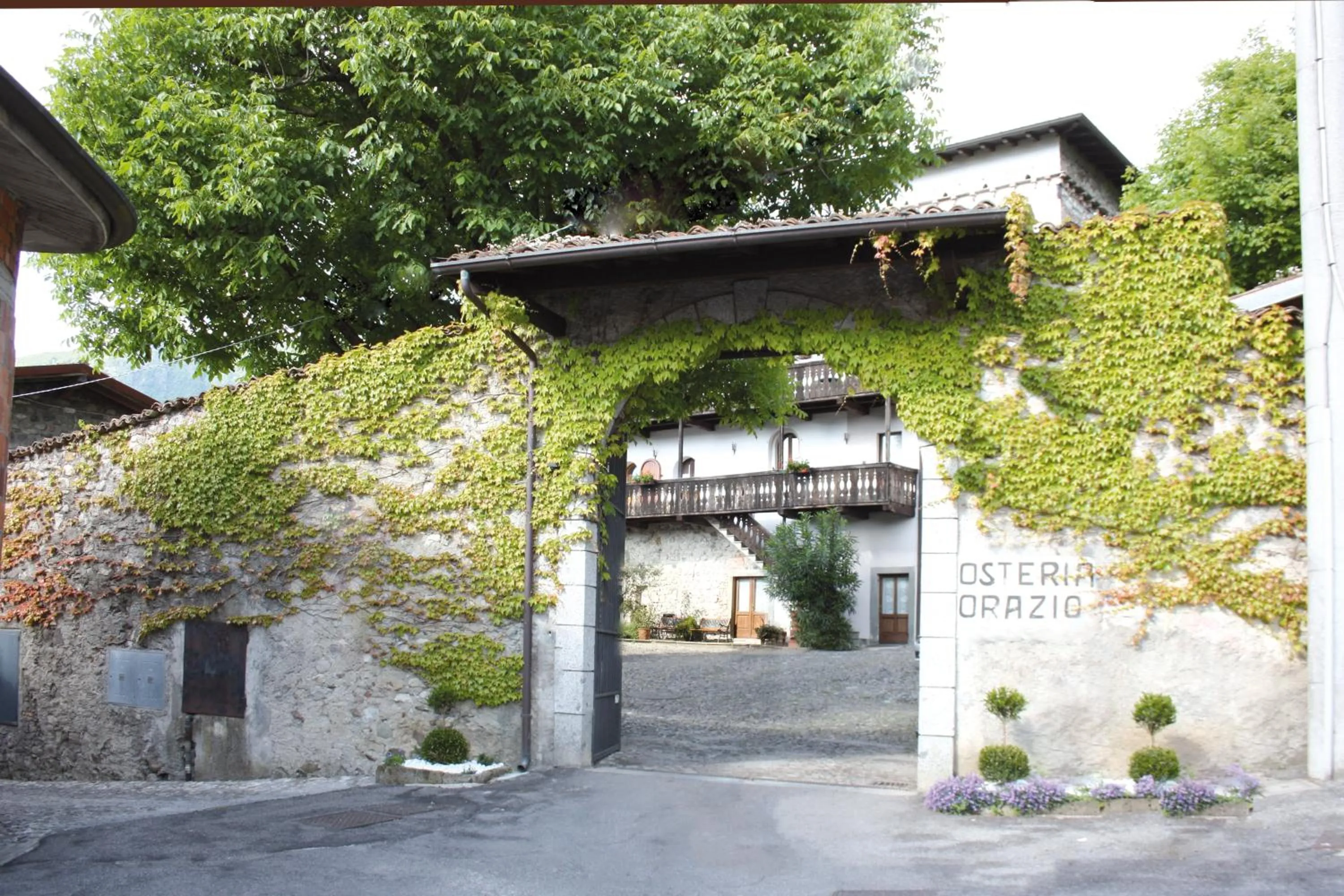 Facade/entrance in Albergo Ristorante Orazio