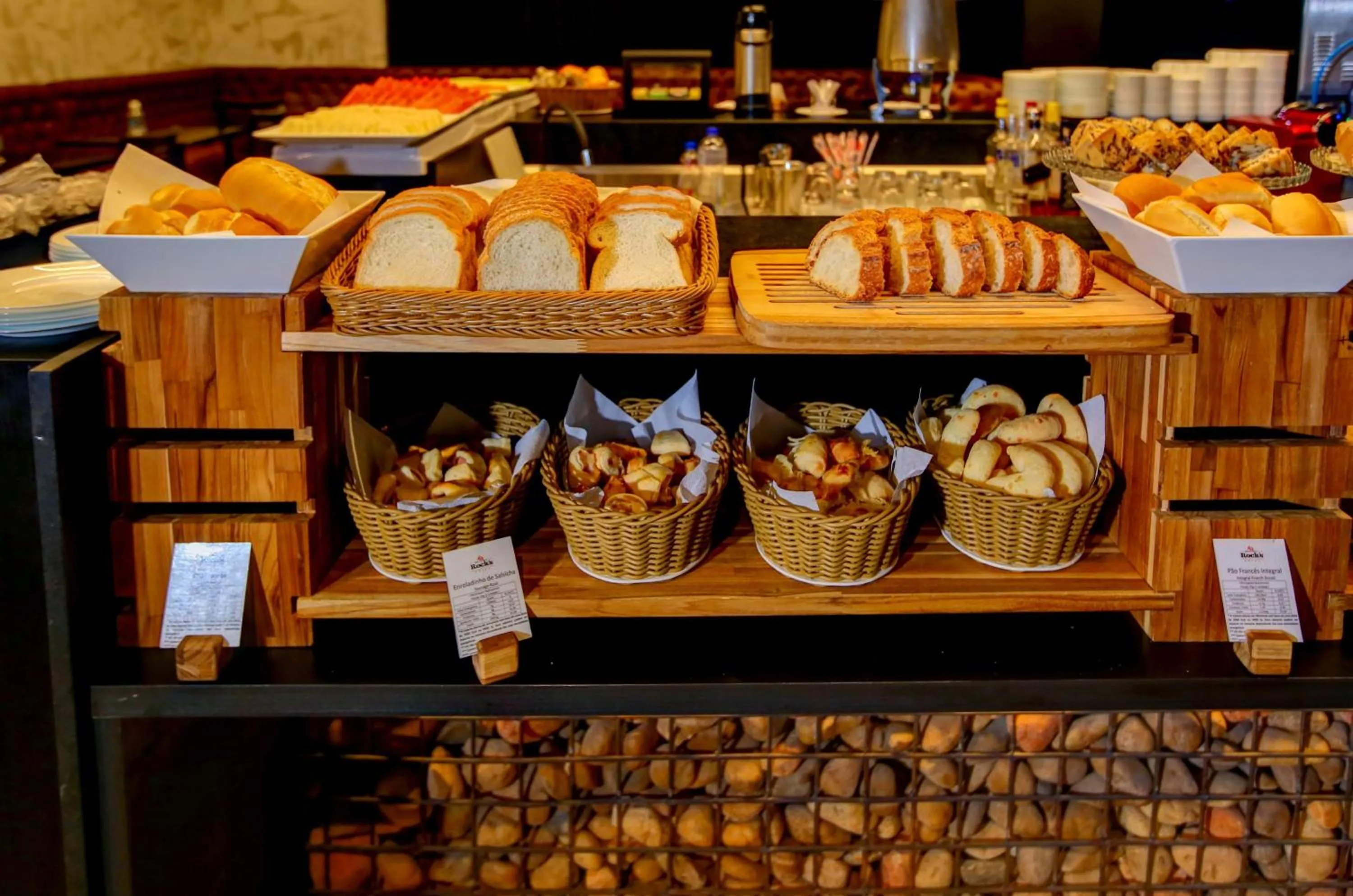 Food and drinks in Nobile Suites Monumental