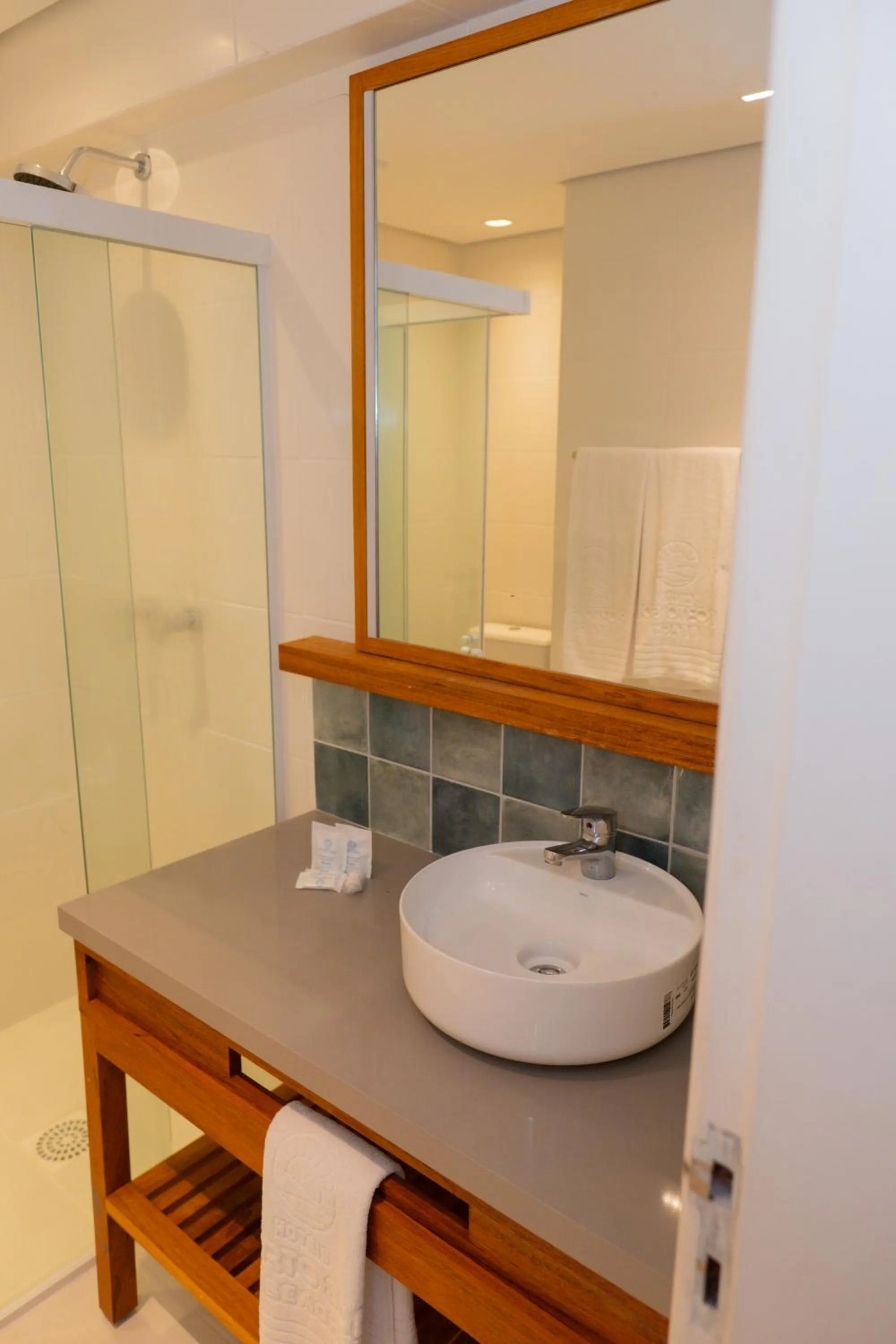 Bathroom in Hotel Porto Sol Beach