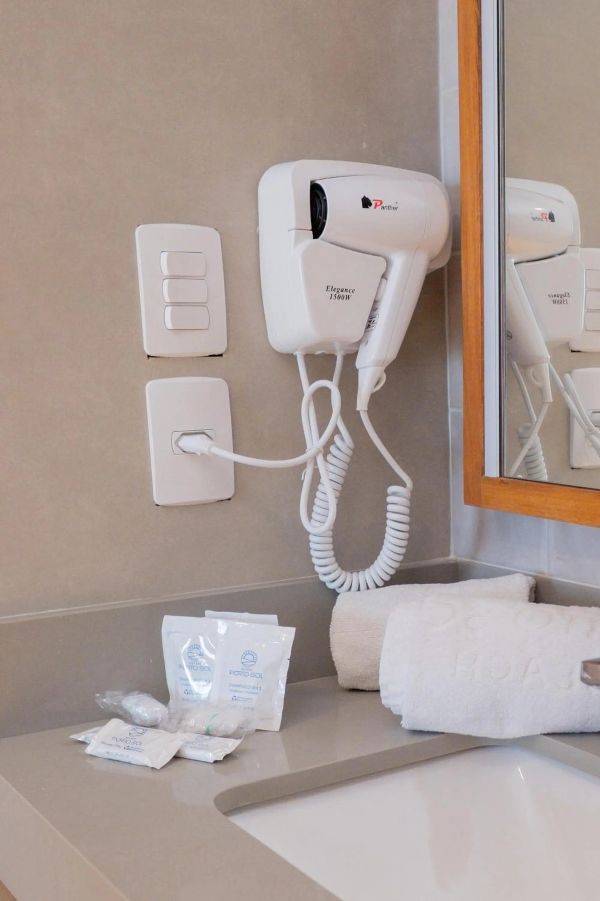 Bathroom in Hotel Porto Sol Beach