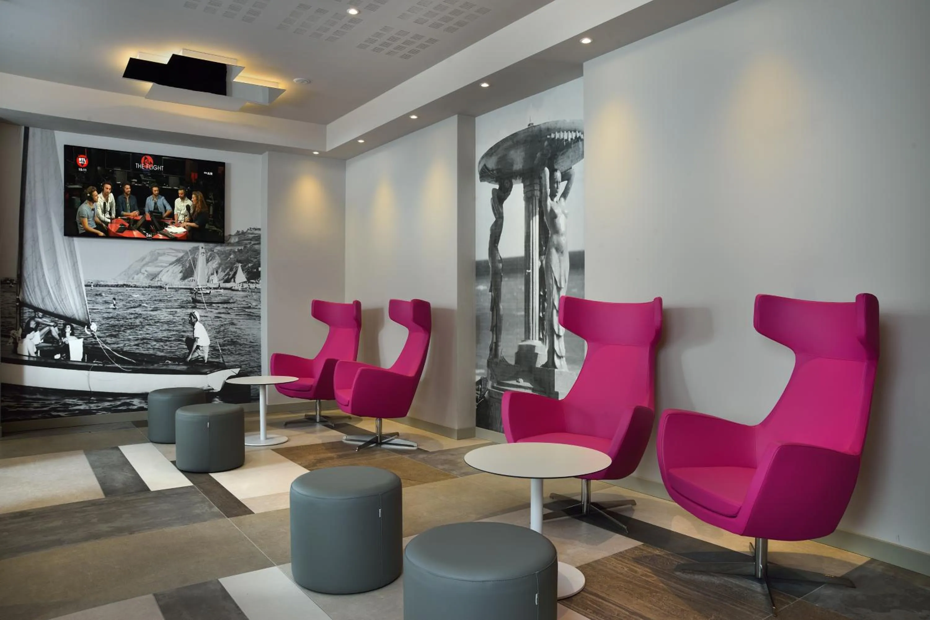 Communal lounge/ TV room in Embassy Hotel & Spa