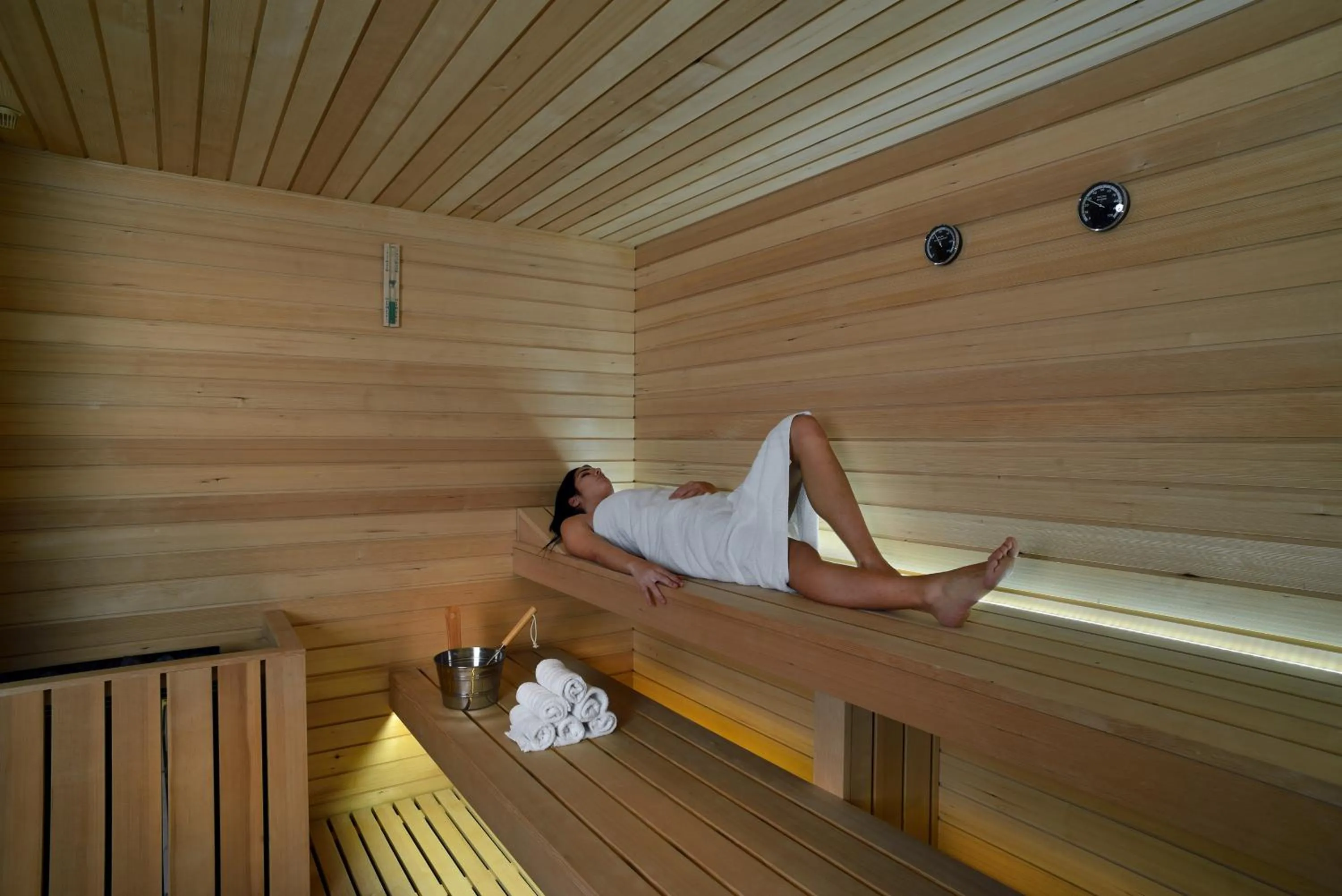 Sauna in Embassy Hotel & Spa
