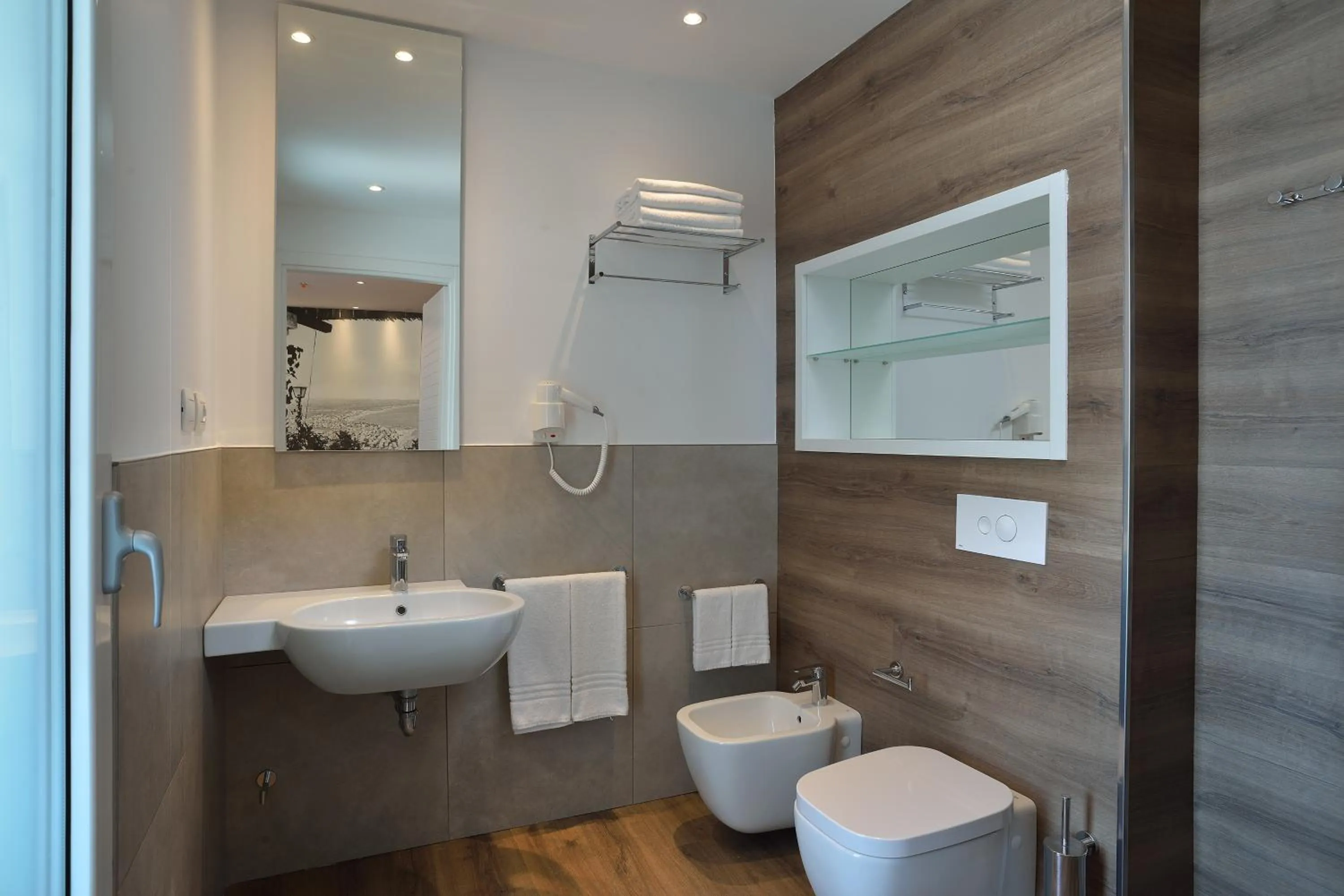 Shower in Embassy Hotel & Spa