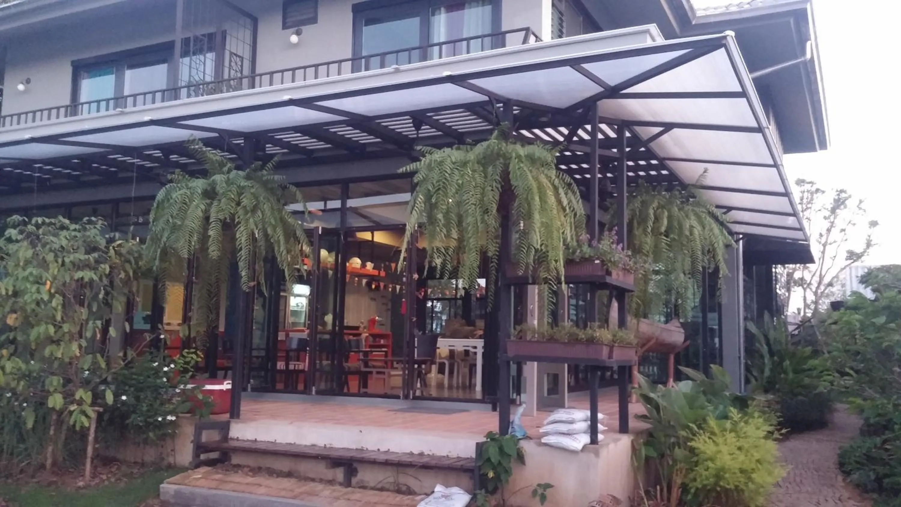 Property building in Amphawa Caza Platuu