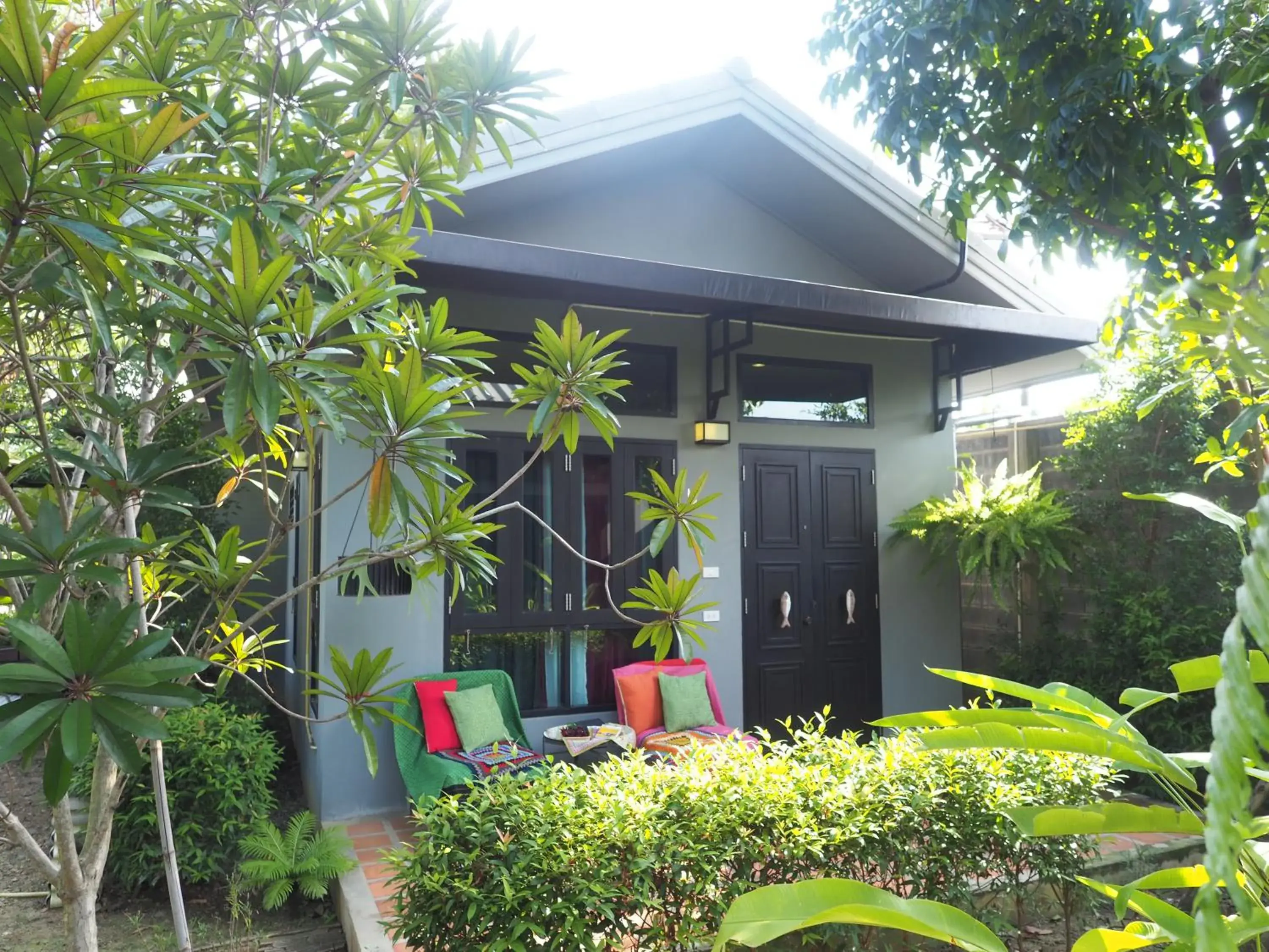 Deluxe Double Room (2 Adults + 1 Child) in Amphawa Caza Platuu Deluxe Double Room (2 Adults + 1 Child) in Amphawa Caza Platuu