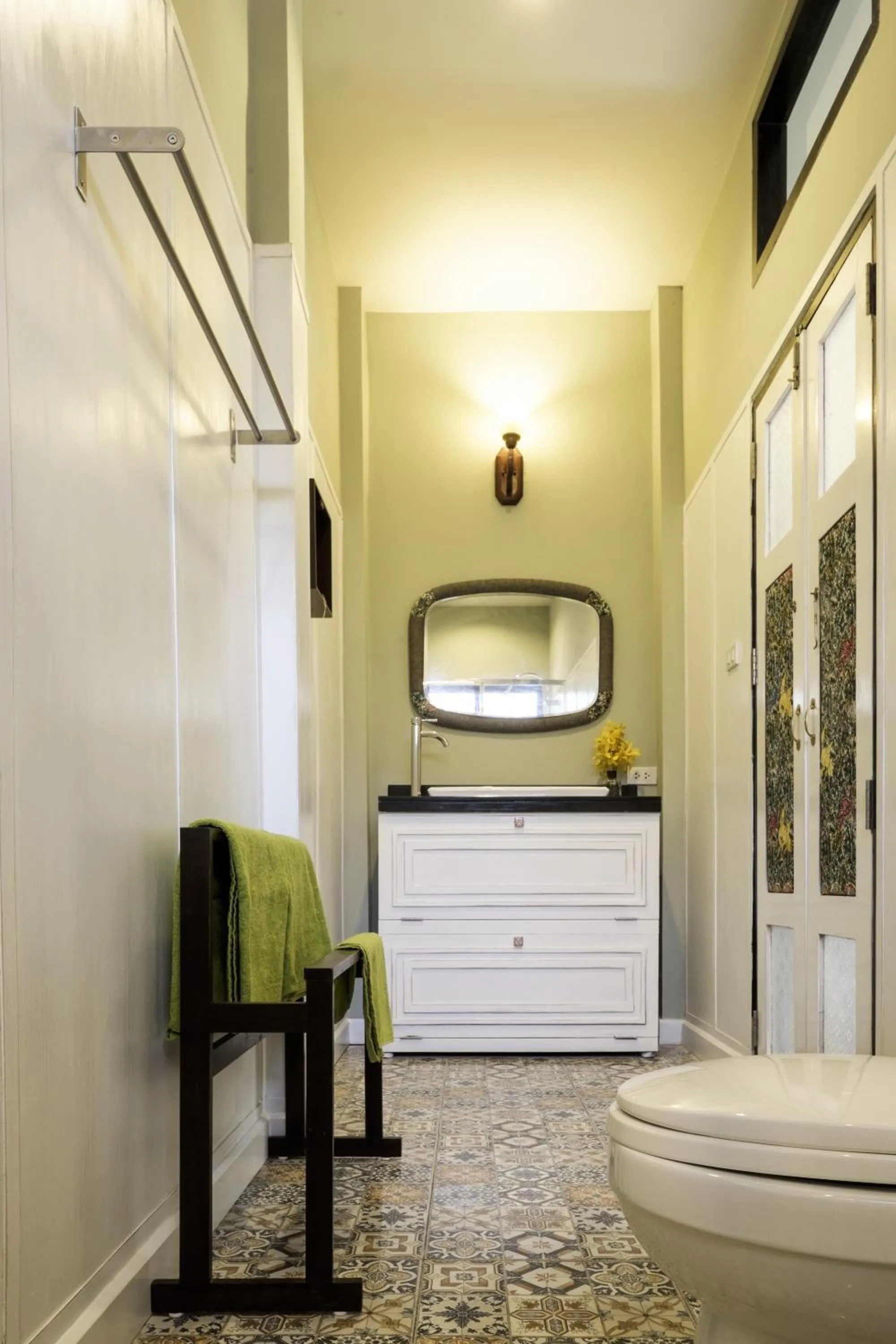 Bathroom, Bed in Amphawa Caza Platuu