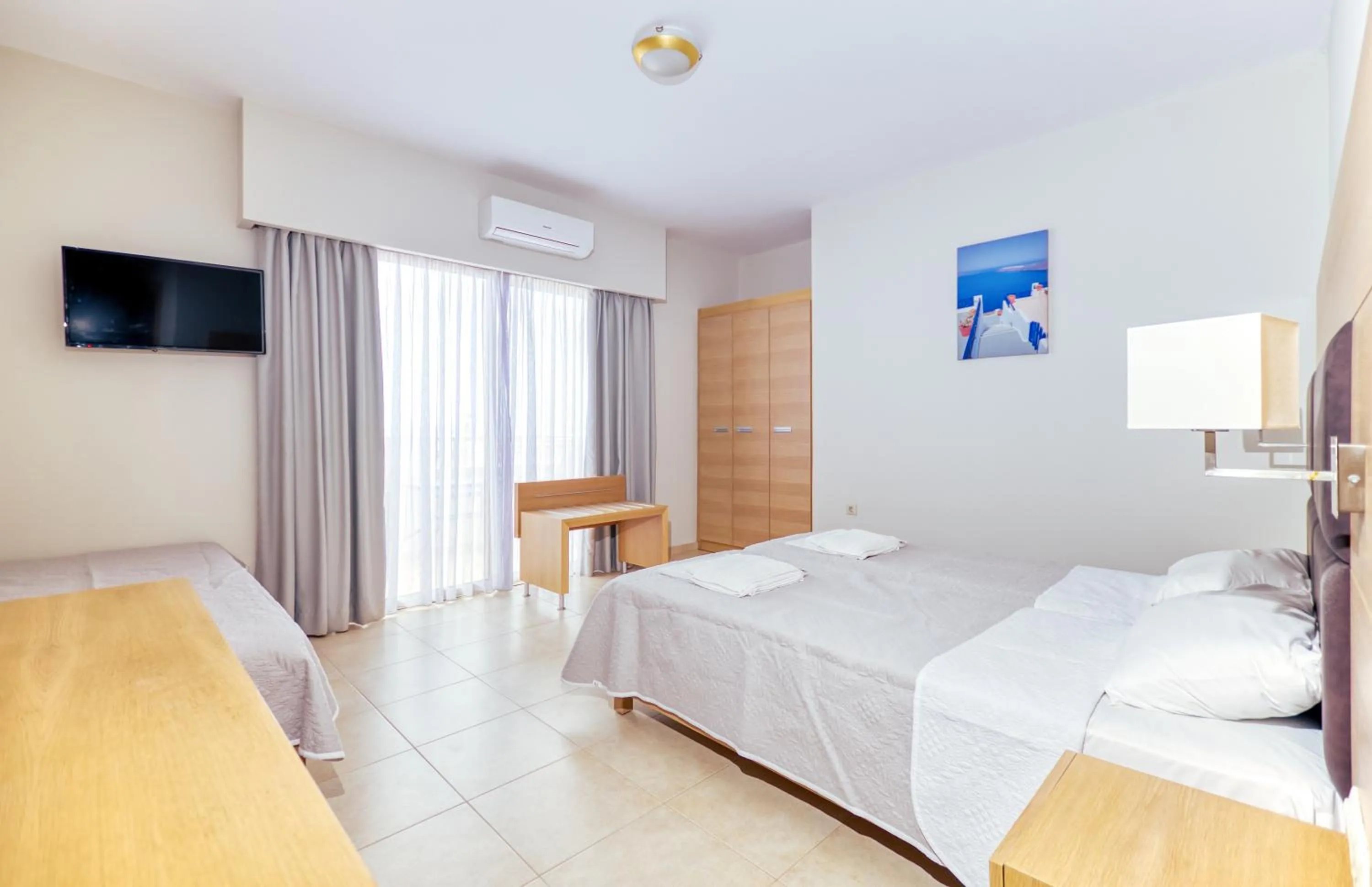 Bed in Pleasure Beach Hotel