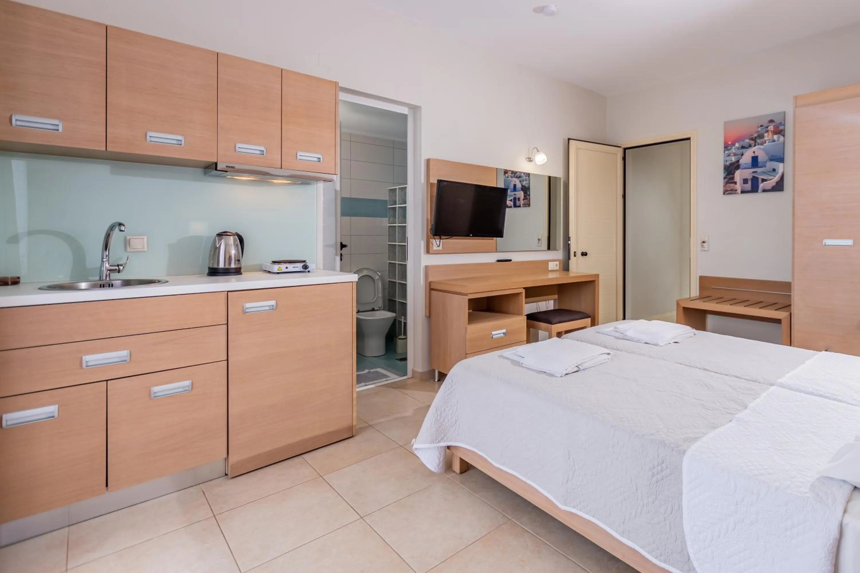 Photo of the whole room in Pleasure Beach Hotel