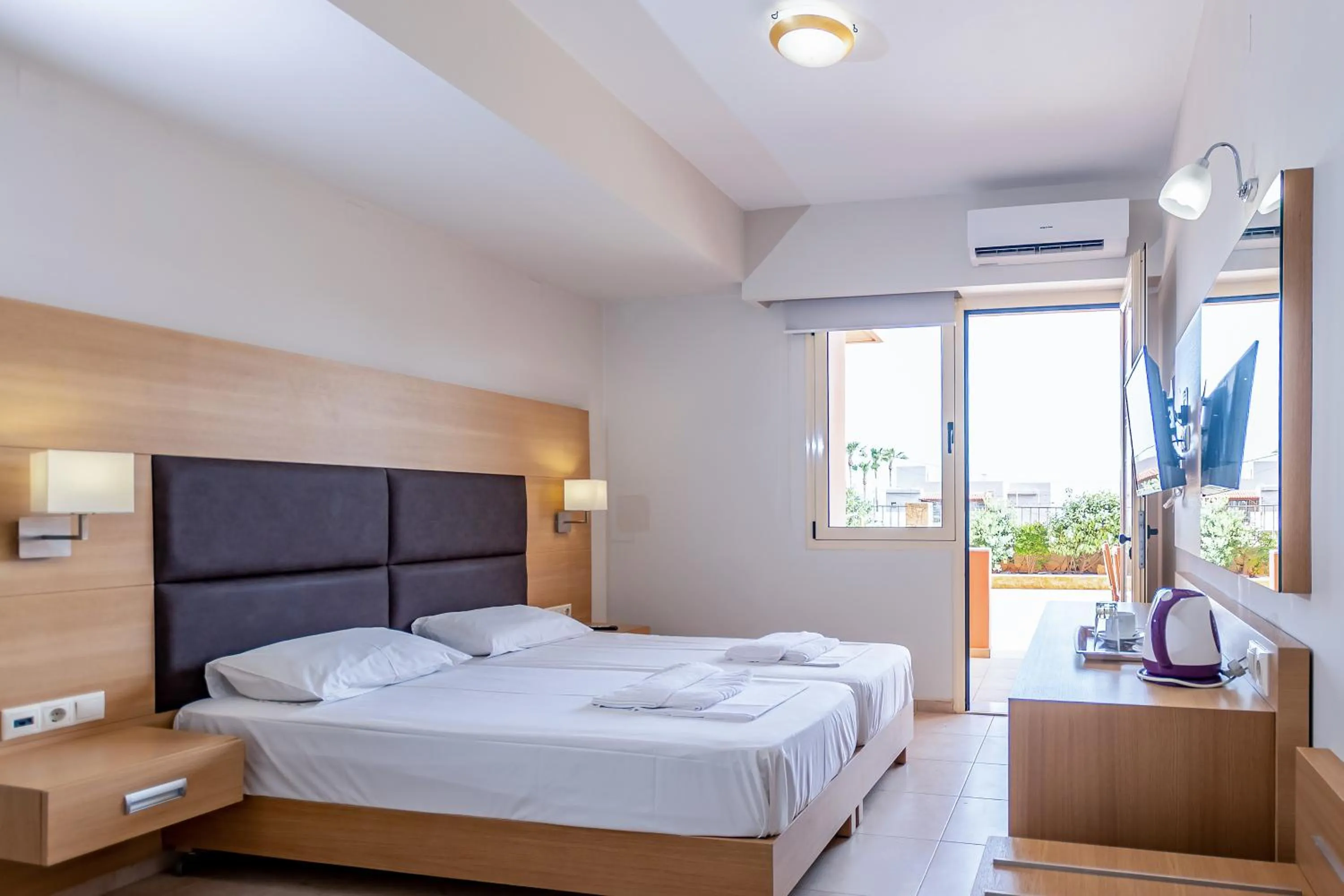 Photo of the whole room in Pleasure Beach Hotel