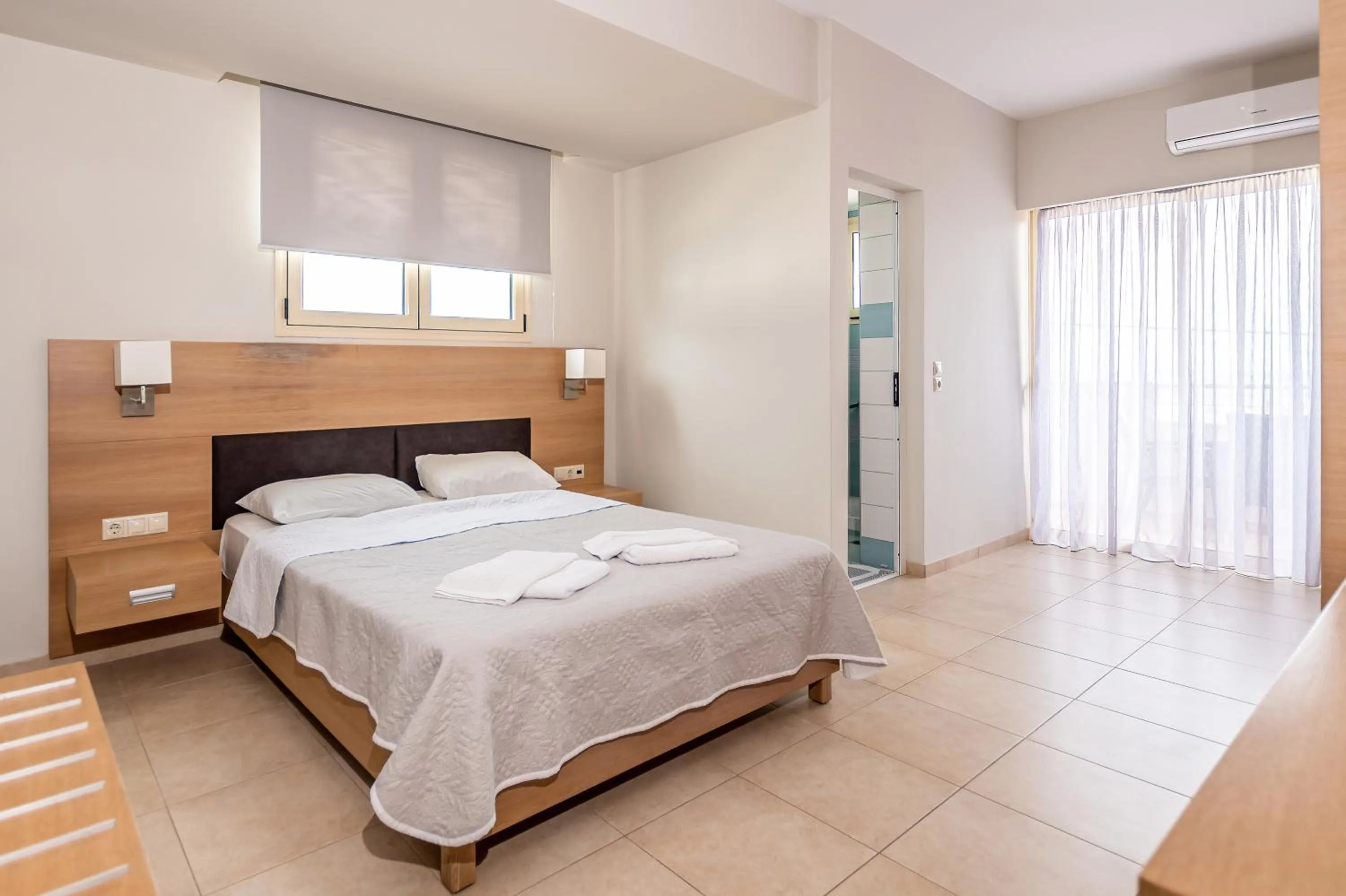 Bed in Pleasure Beach Hotel