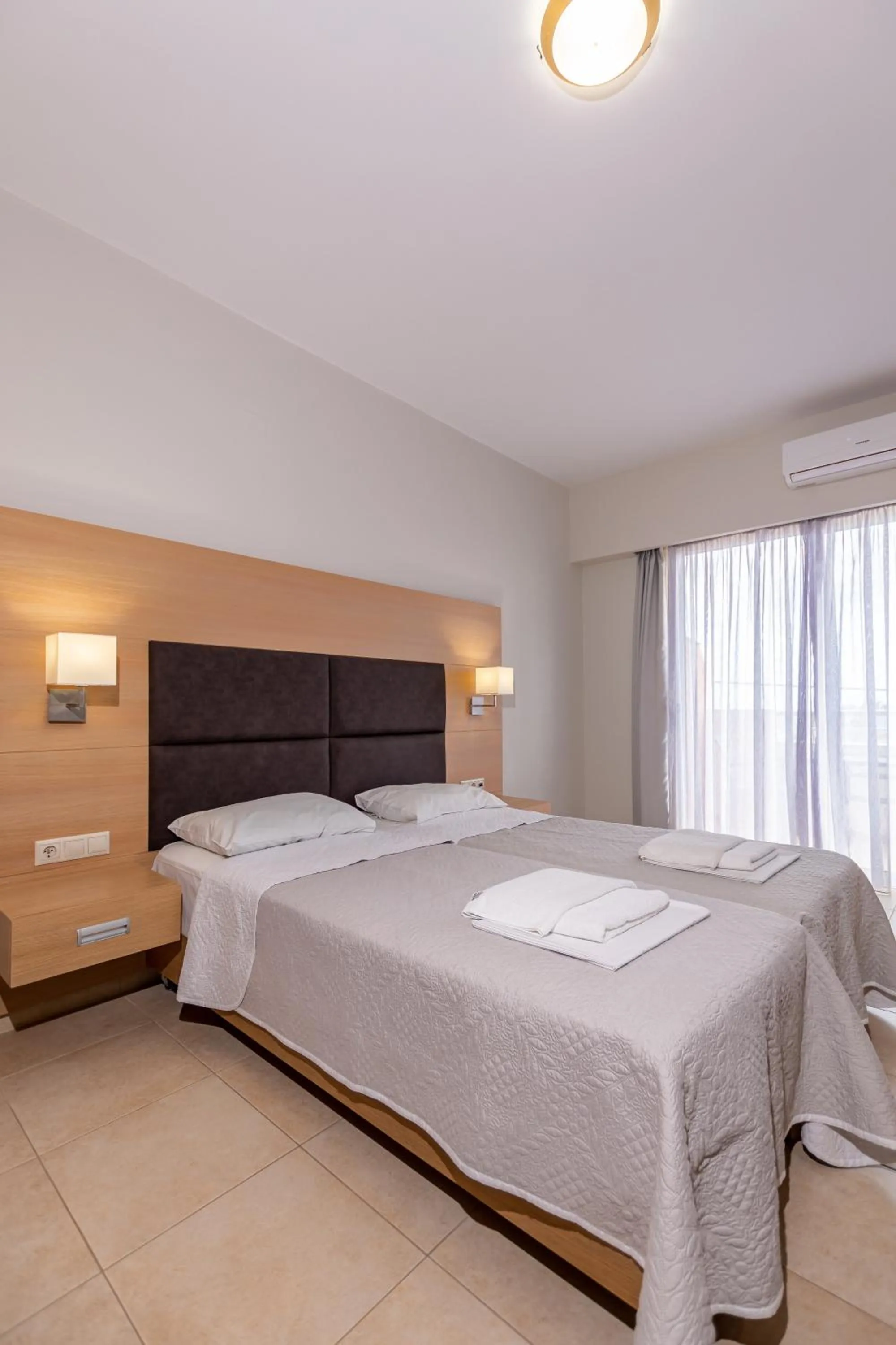 Bed in Pleasure Beach Hotel