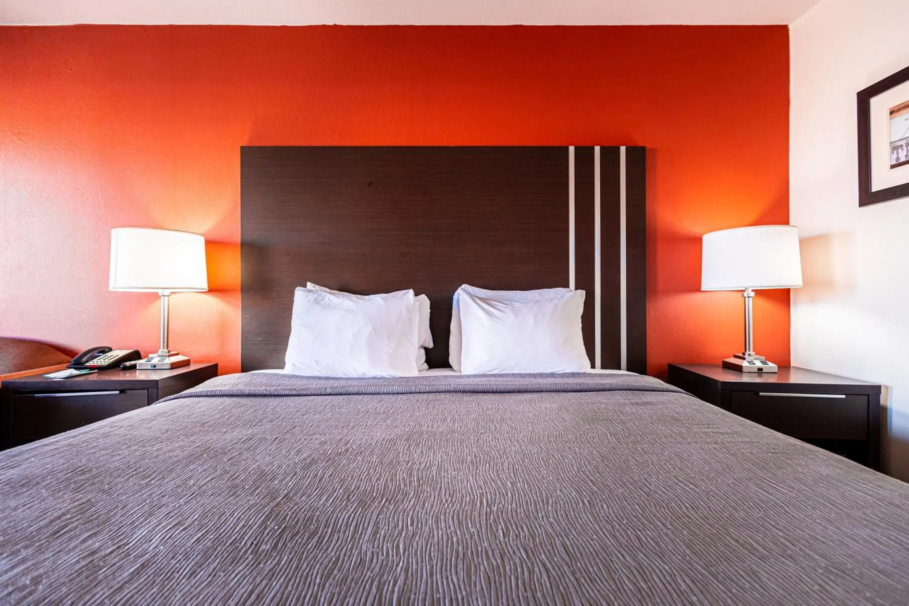 King Room - Accessible/Non-Smoking in Quality Inn Amarillo I-40 East King Room - Accessible/Non-Smoking in Quality Inn Amarillo I-40 East