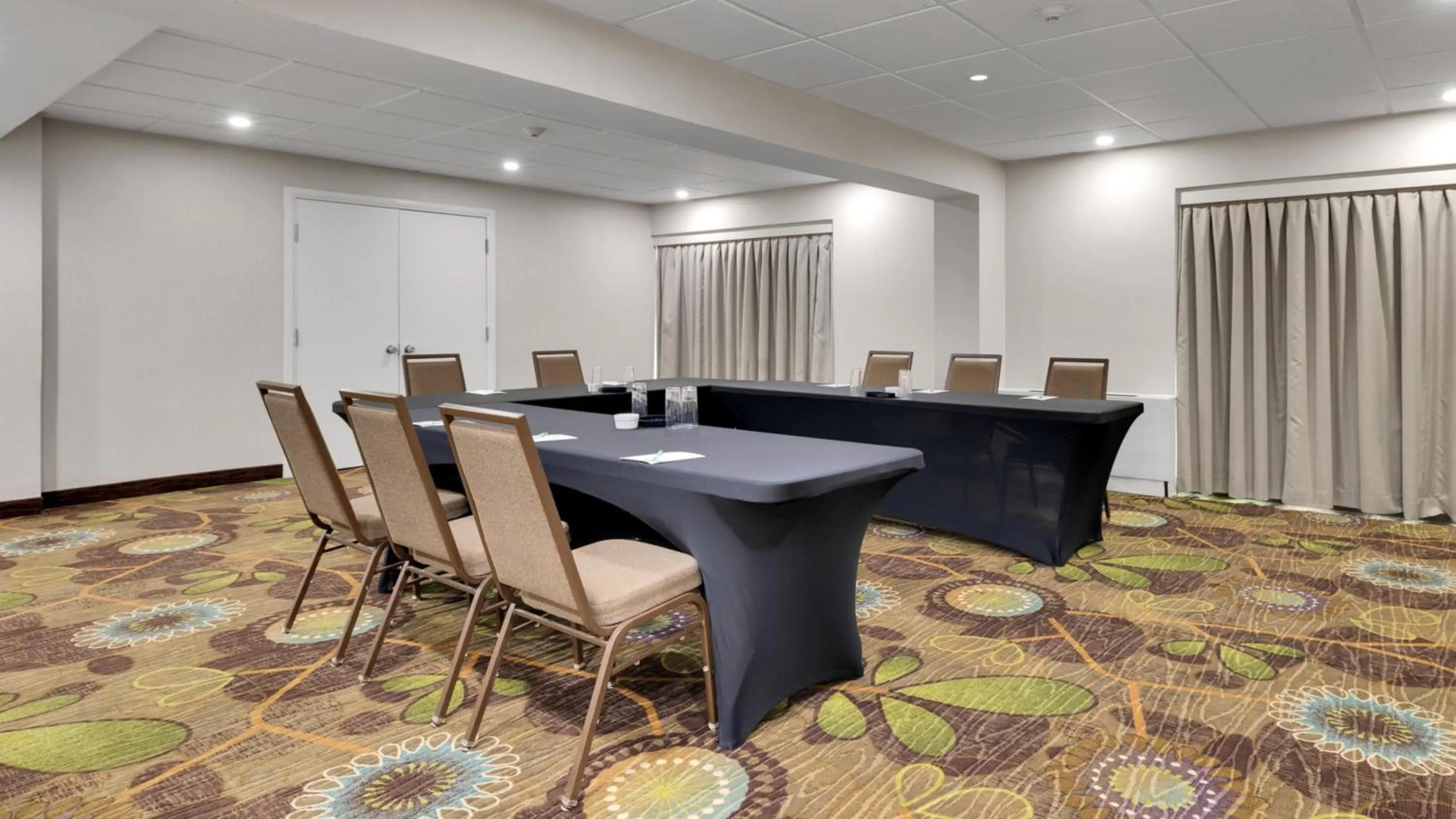 Meeting/conference room in Holiday Inn Hotel Peterborough Waterfront by IHG