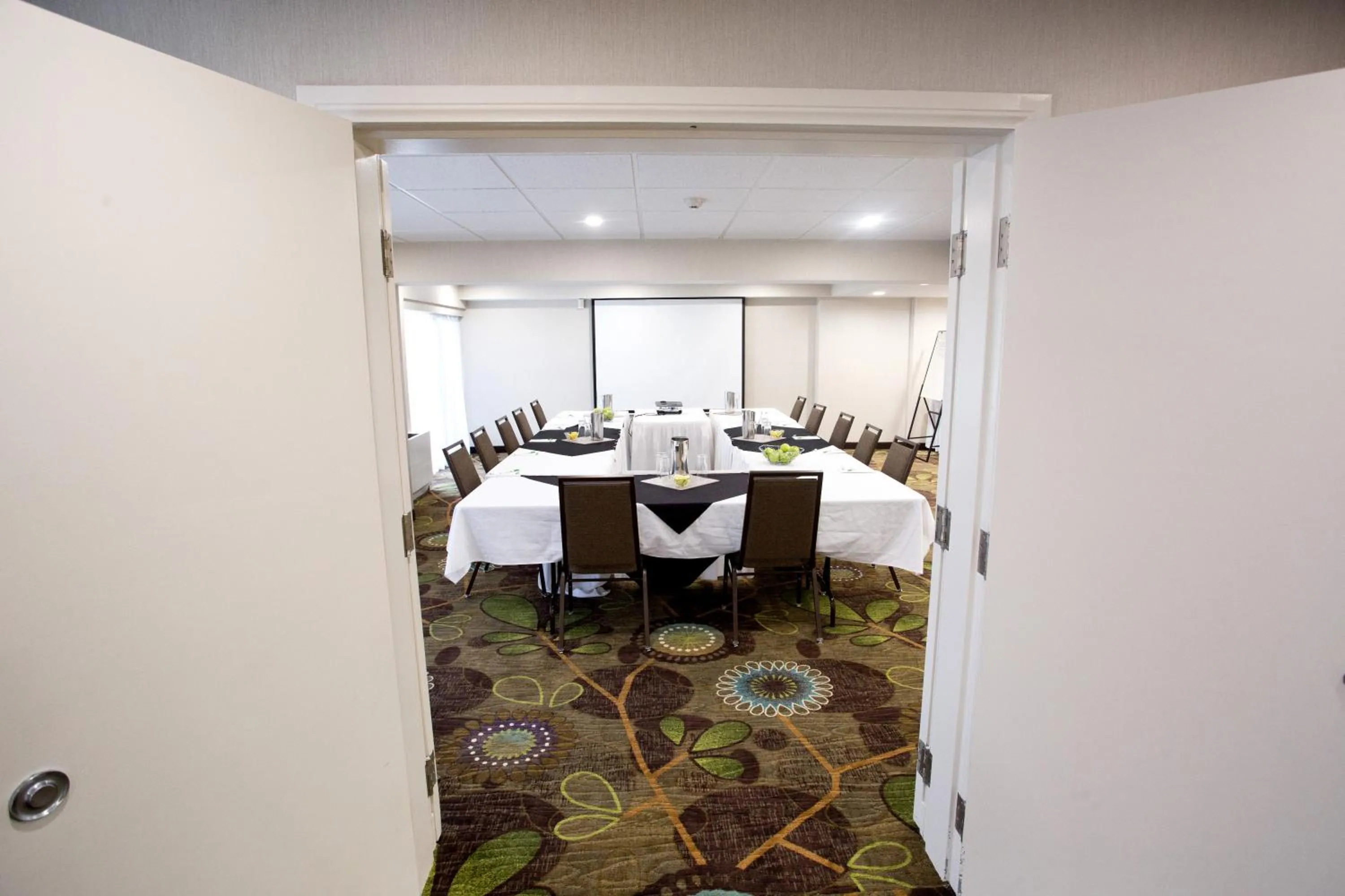Meeting/conference room in Holiday Inn Hotel Peterborough Waterfront by IHG