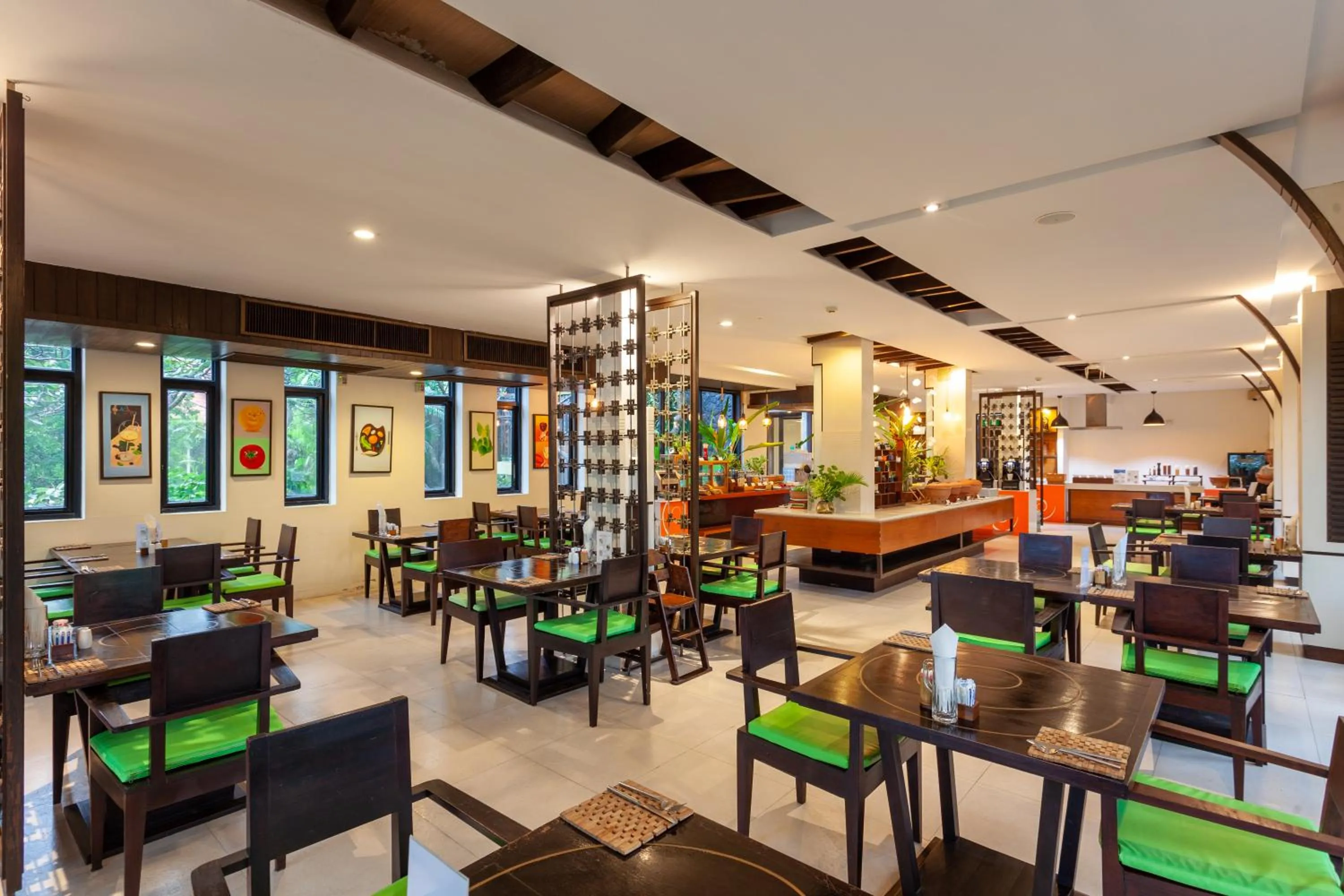 Restaurant/places to eat in New Star Beach Resort