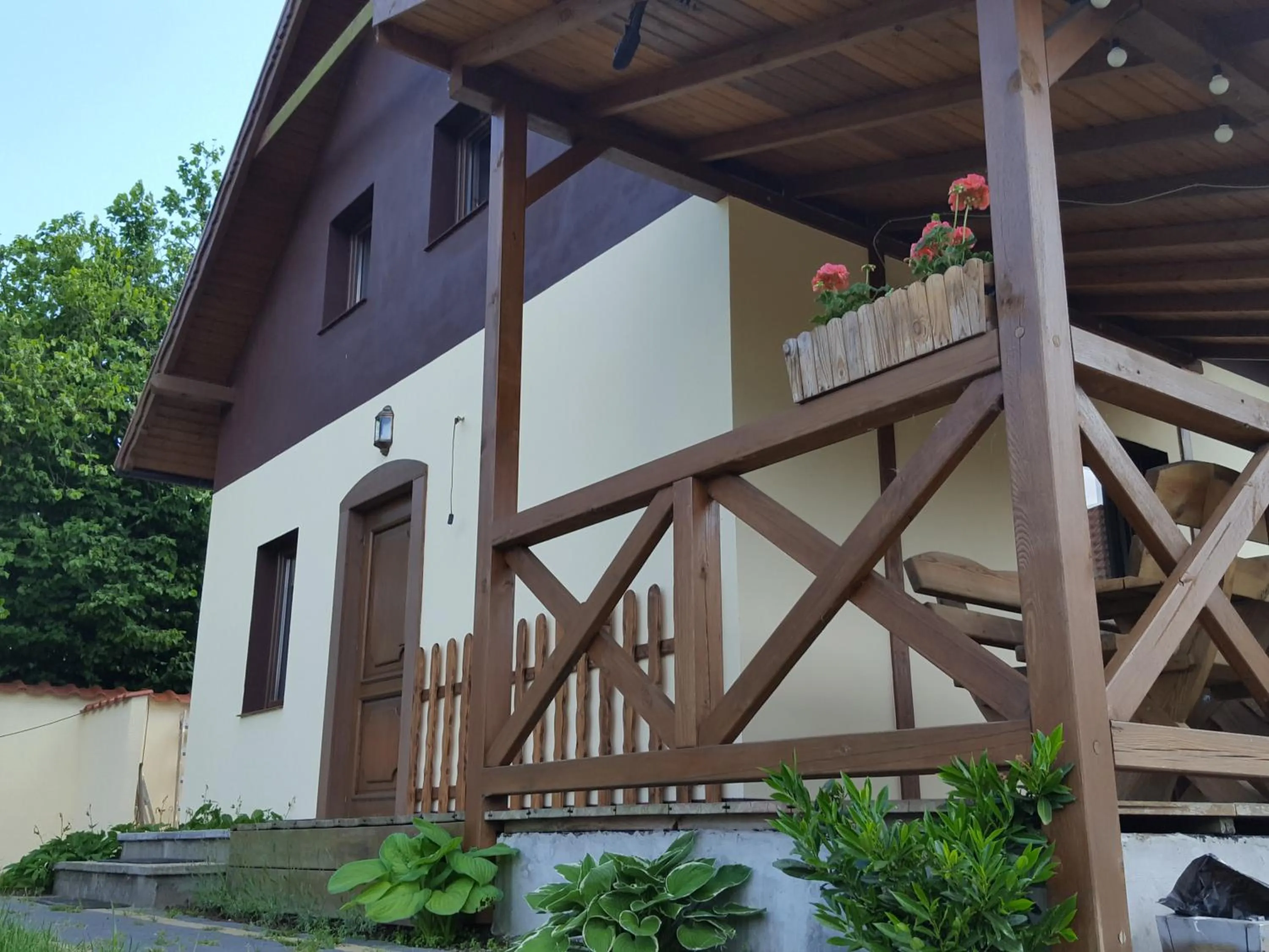 Pokoje i domki Saraceńska Chata