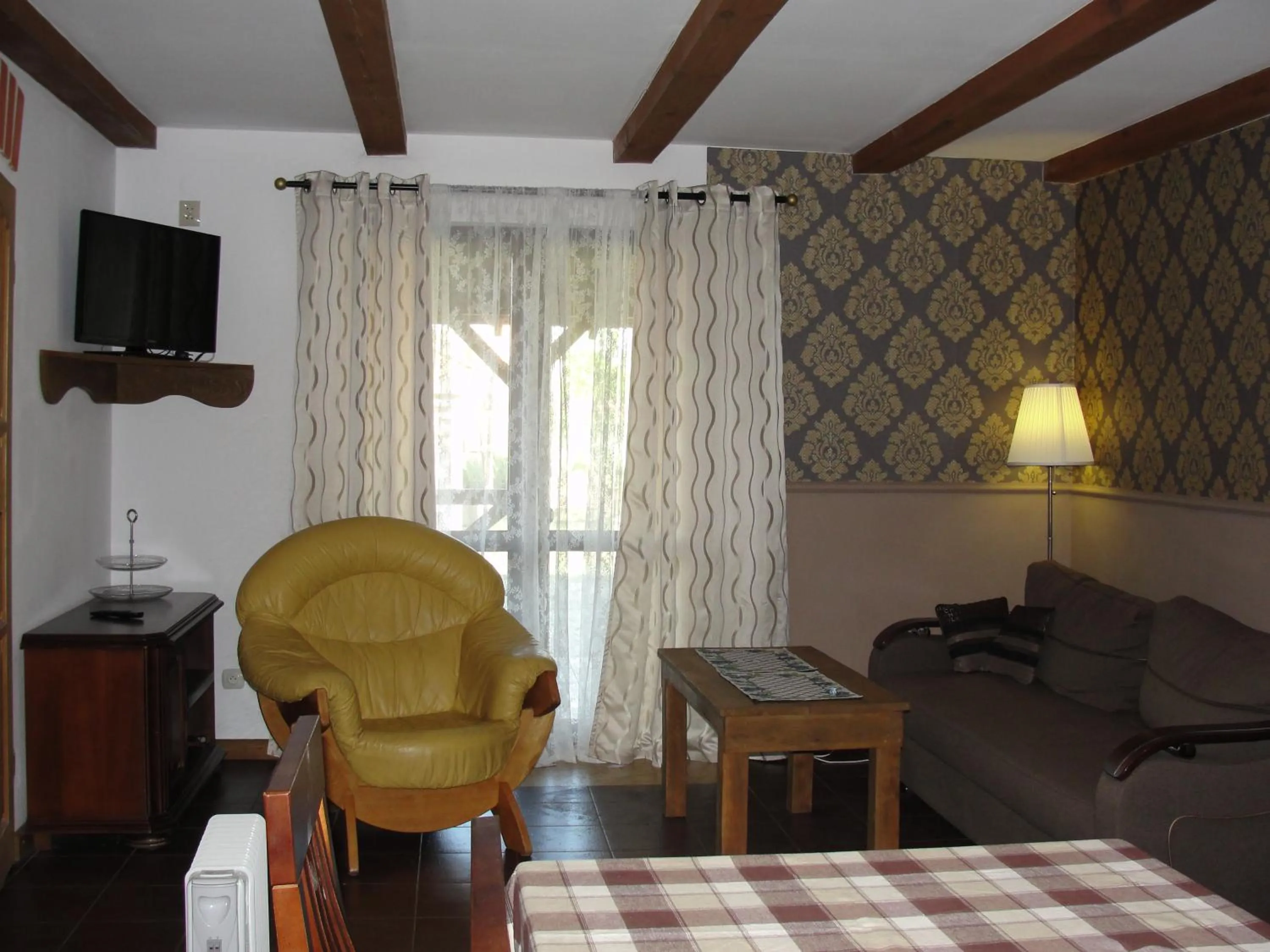 Pokoje i domki Saraceńska Chata