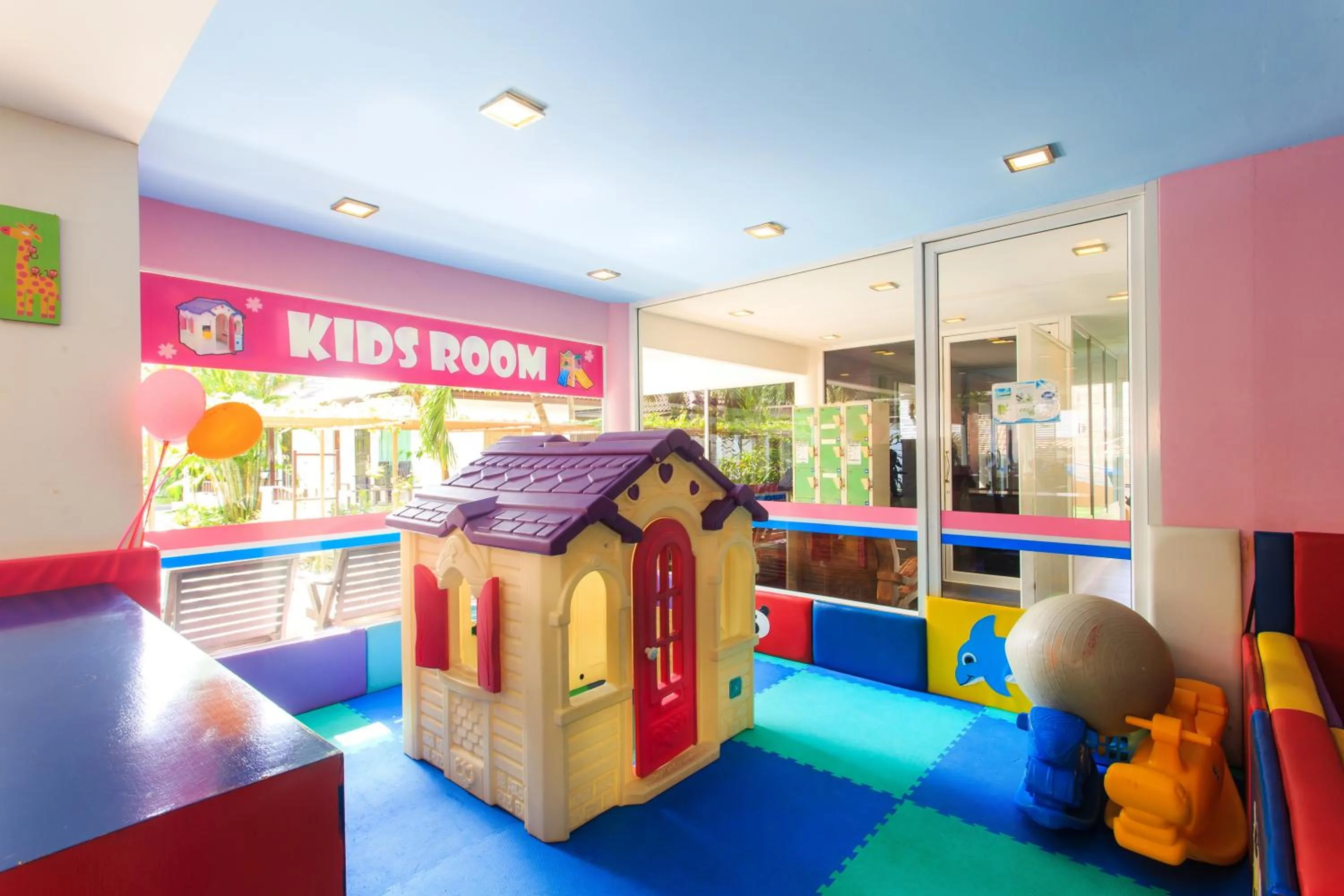 Kids's club in Chaweng Cove Beach Resort