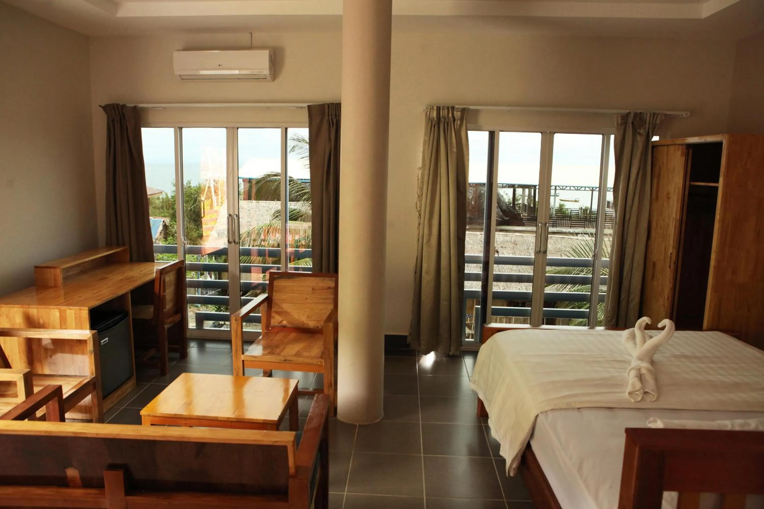 Photo of the whole room, Bed in Sok Heng Guesthouse