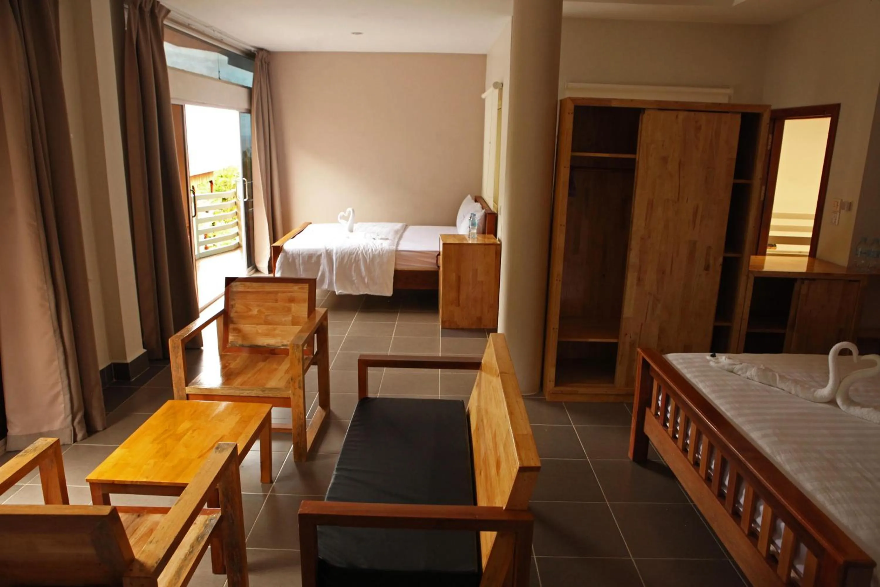 Photo of the whole room, Bed in Sok Heng Guesthouse