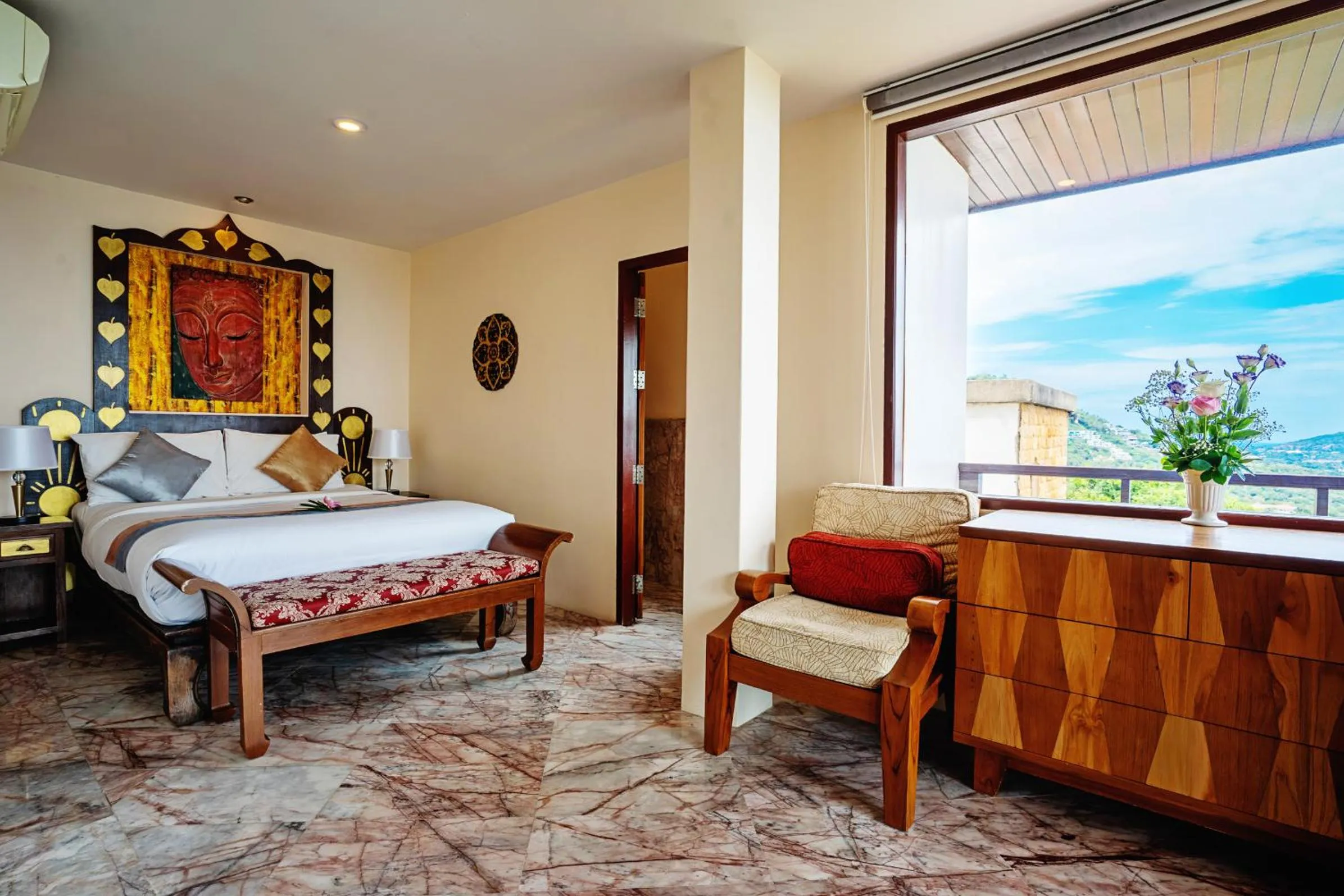 Bed in Sandalwood Luxury Villa Resort