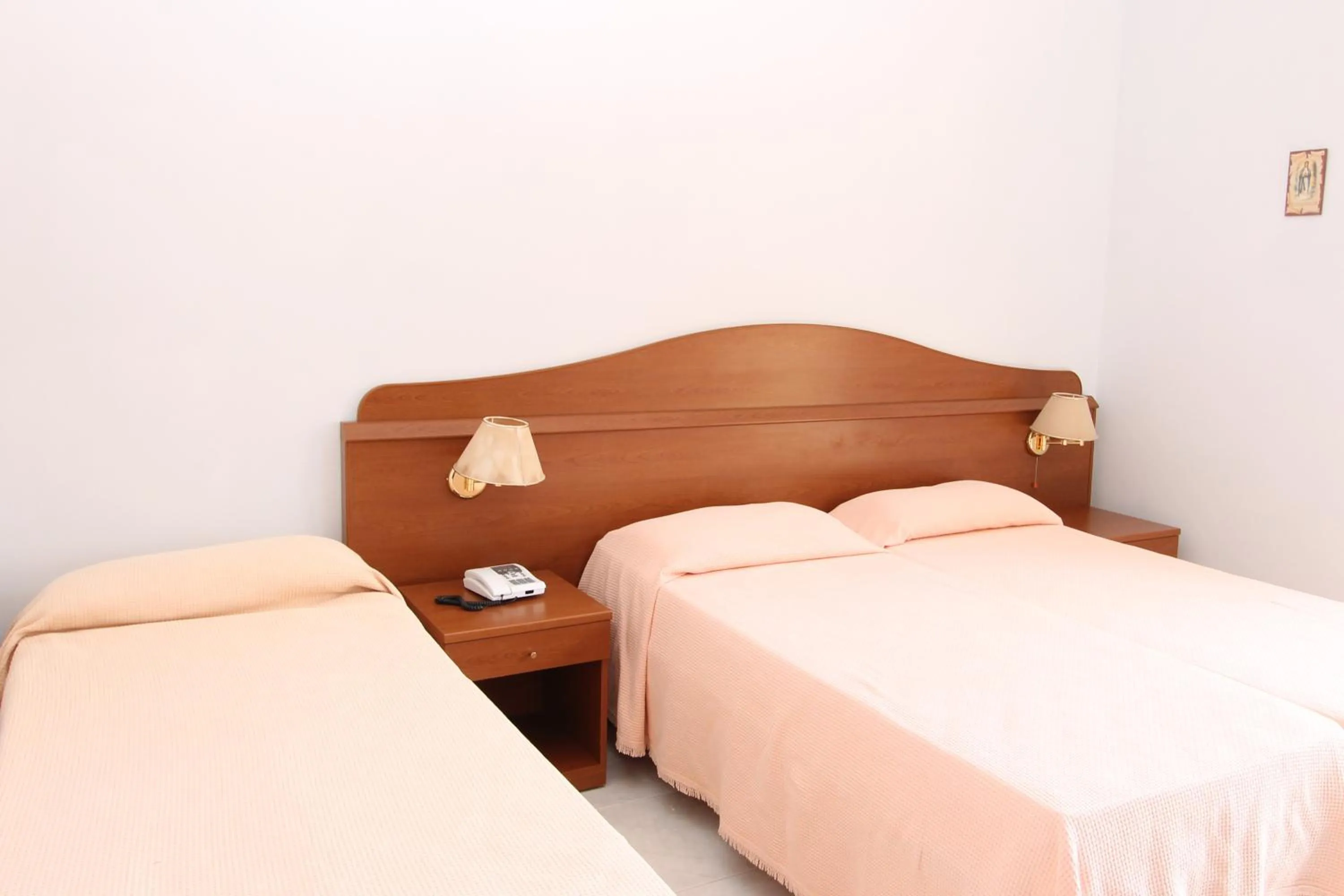 Bed in Castelvetere Hotel