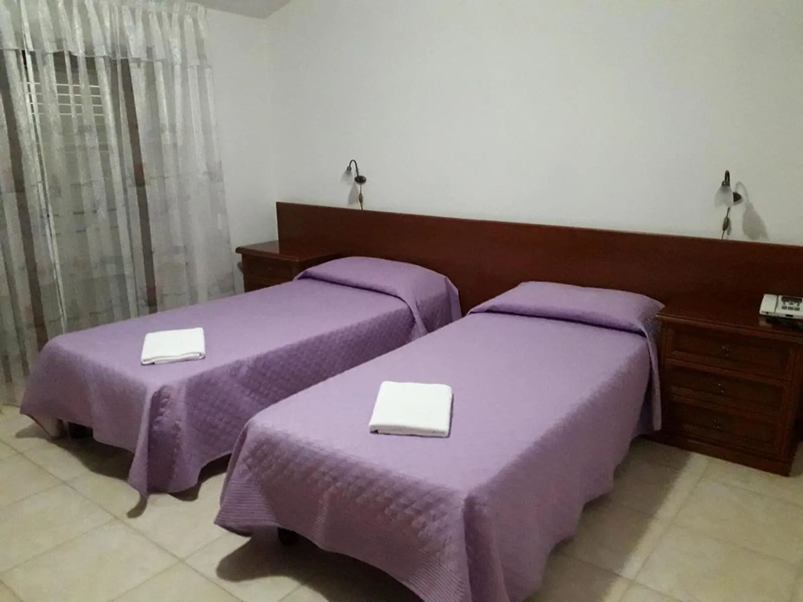 Bed in Castelvetere Hotel