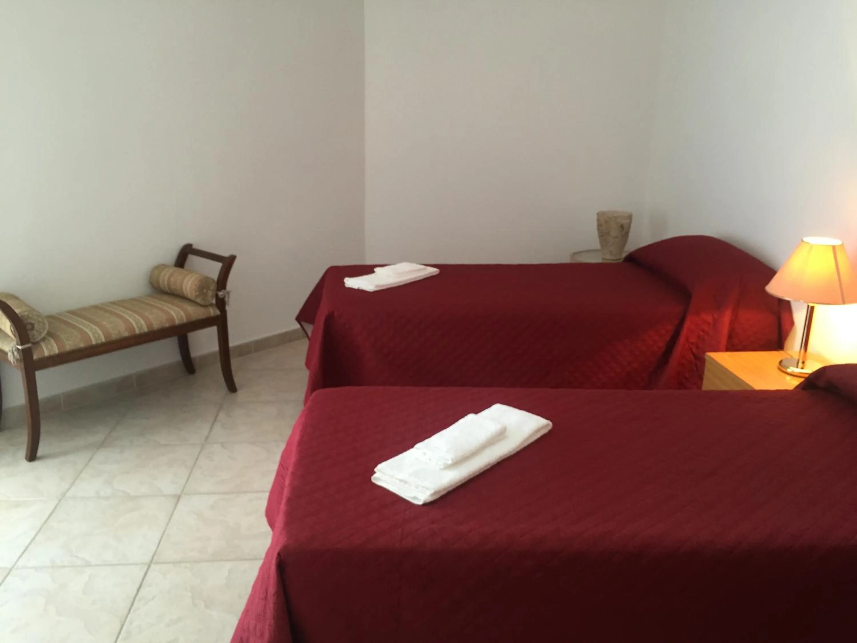 Bed in Castelvetere Hotel