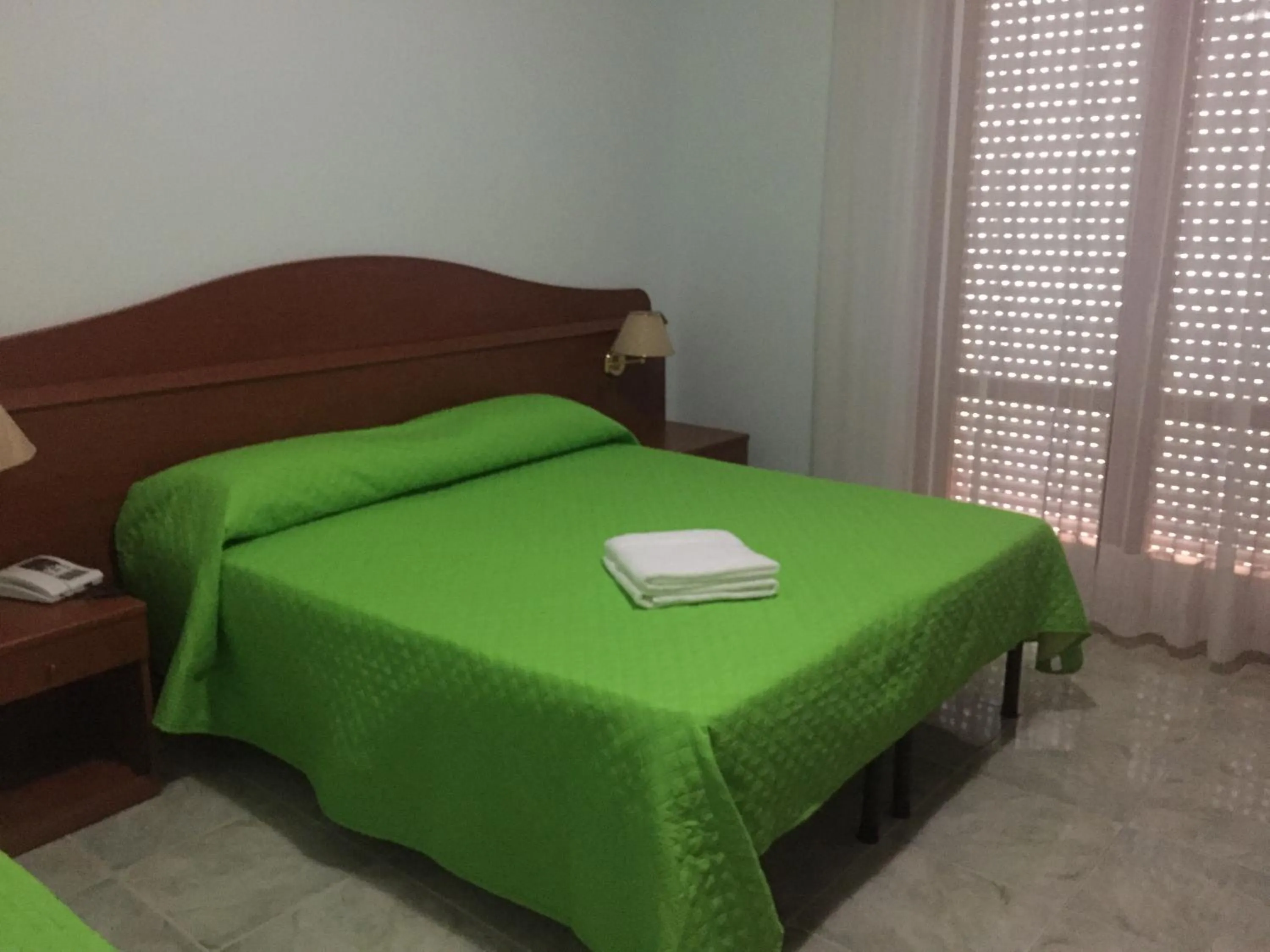 Property building, Bed in Castelvetere Hotel
