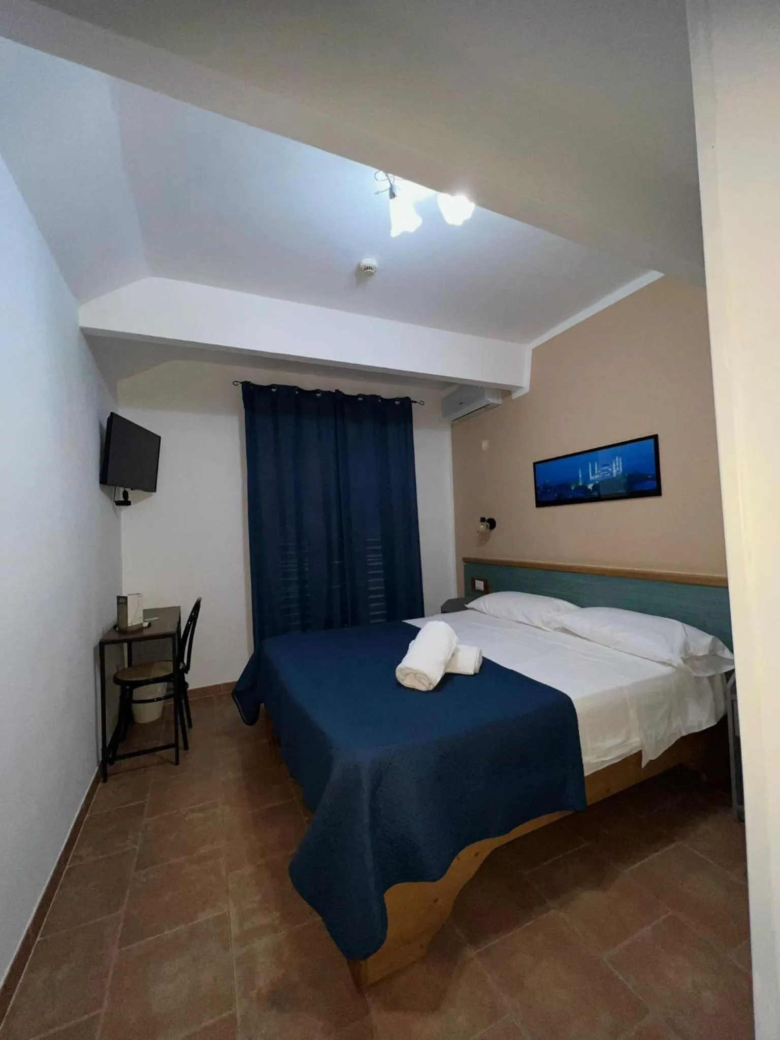 Bedroom, Bed in Hotel Martini