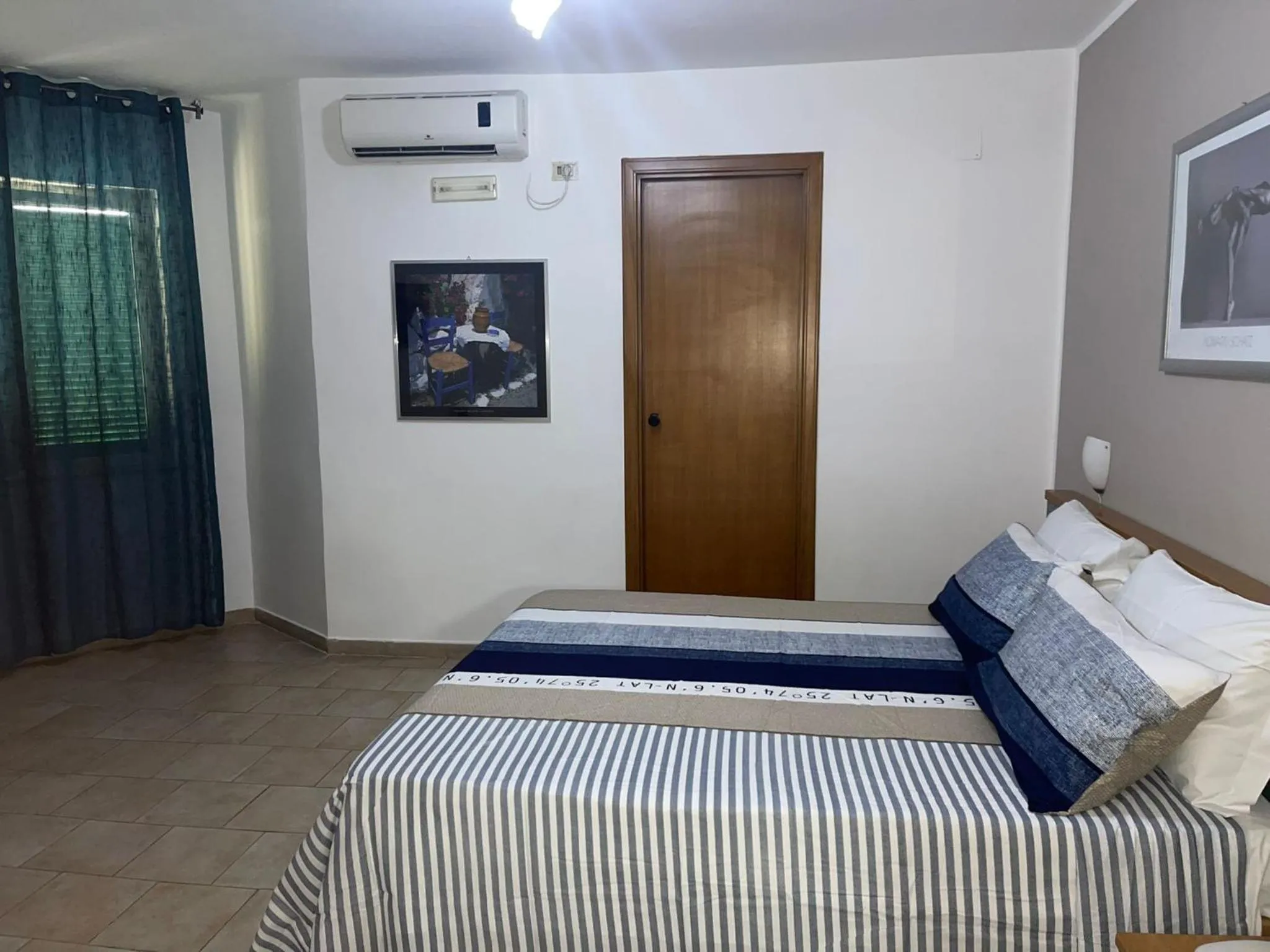 Photo of the whole room, Bed in Hotel Martini