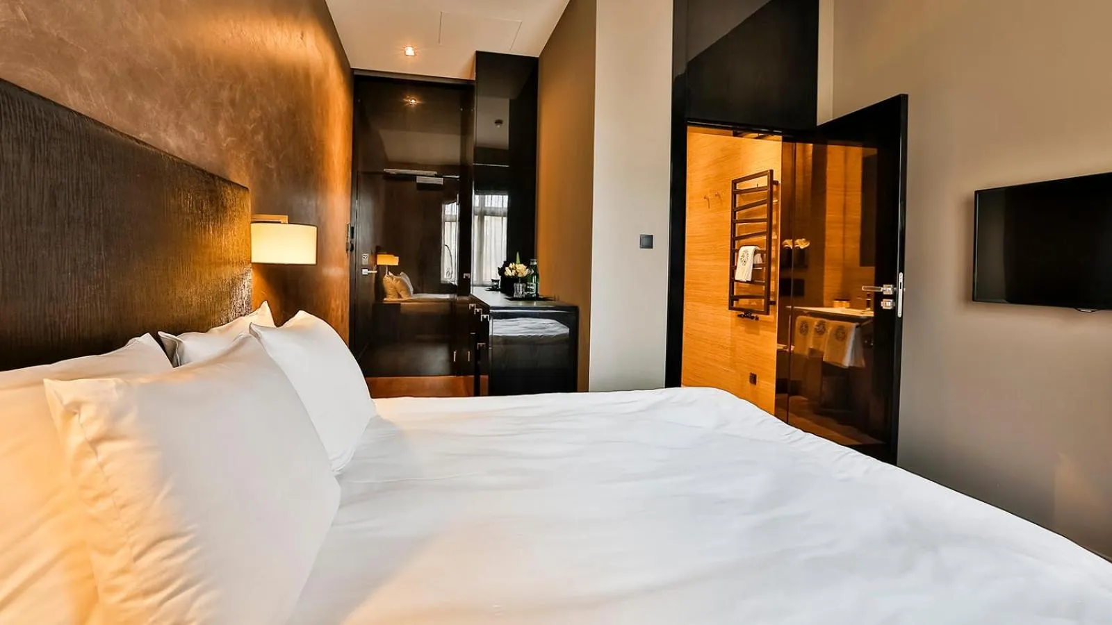 Photo of the whole room, Bed in Medusa Gdańsk Old Town