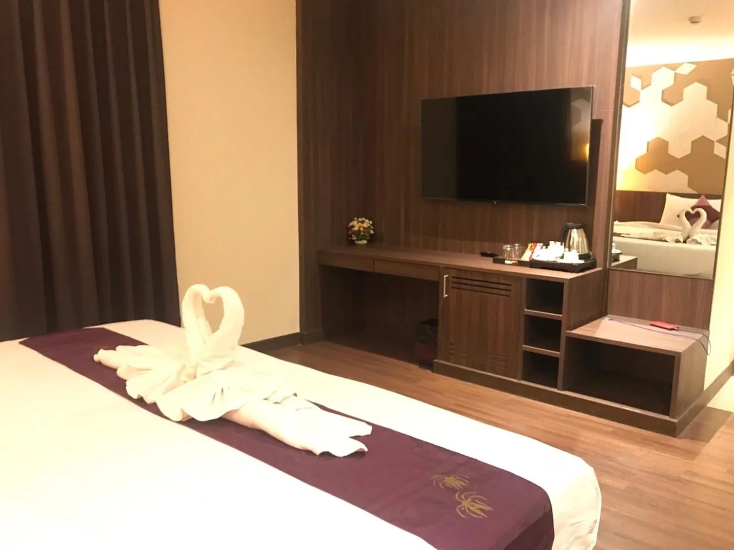 Bed in Paradiso Boutique Suites