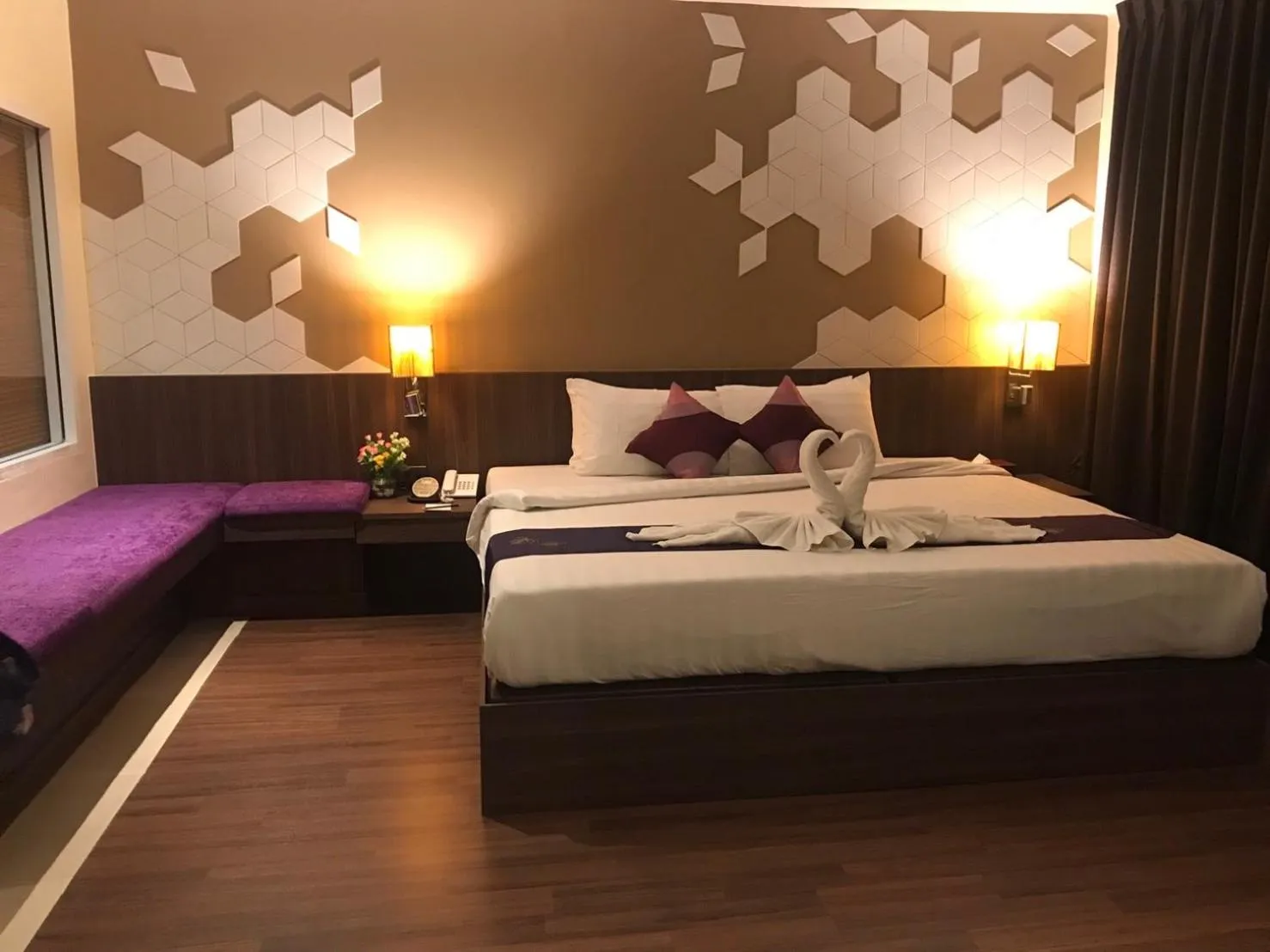 Bed in Paradiso Boutique Suites