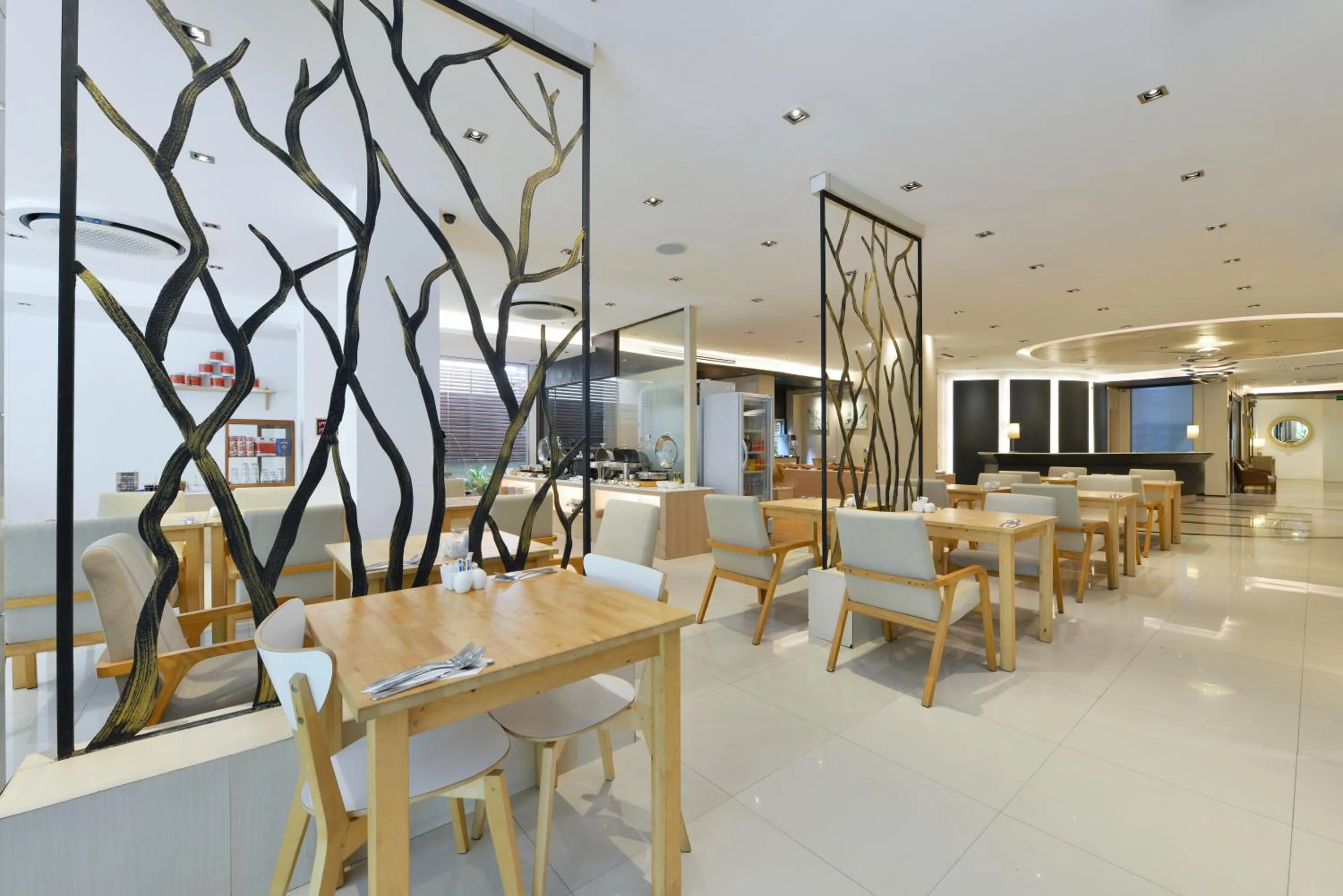 Restaurant/places to eat in Royal View Resort - Rang Nam