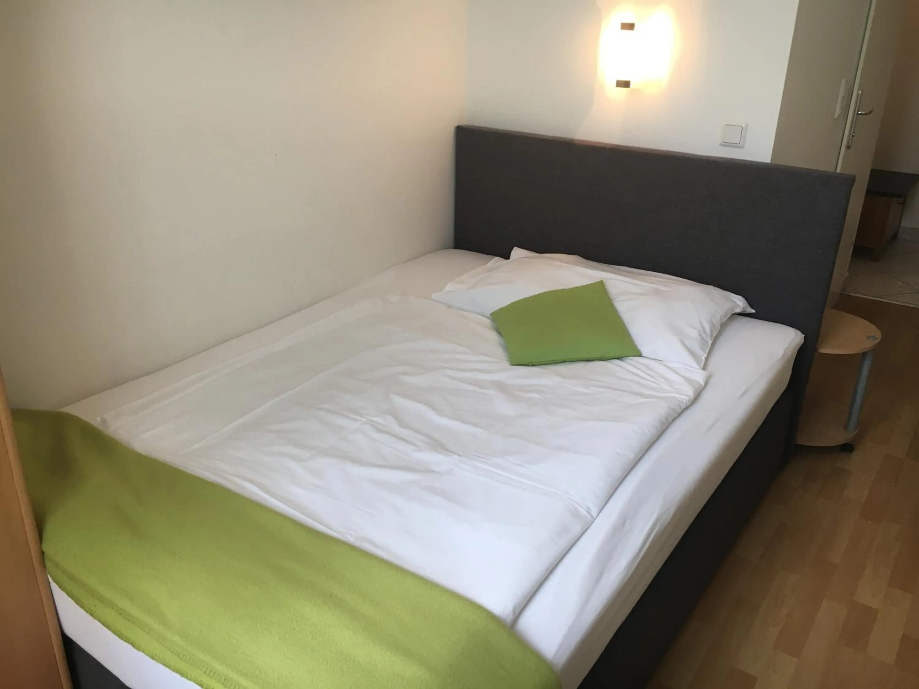 Bed in Pension Ani-Falstaff