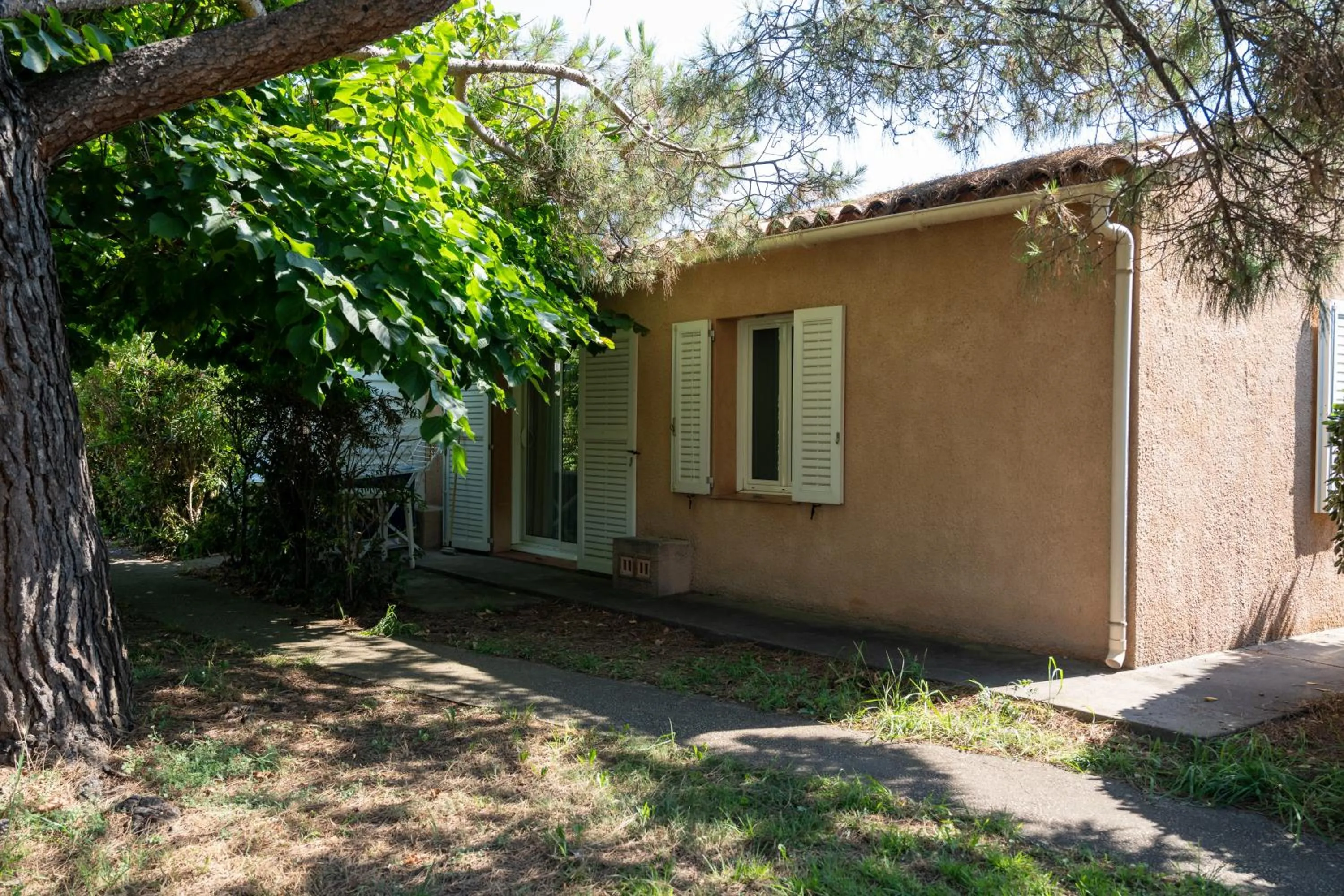 Garden in VVF Golfe de Saint-Tropez