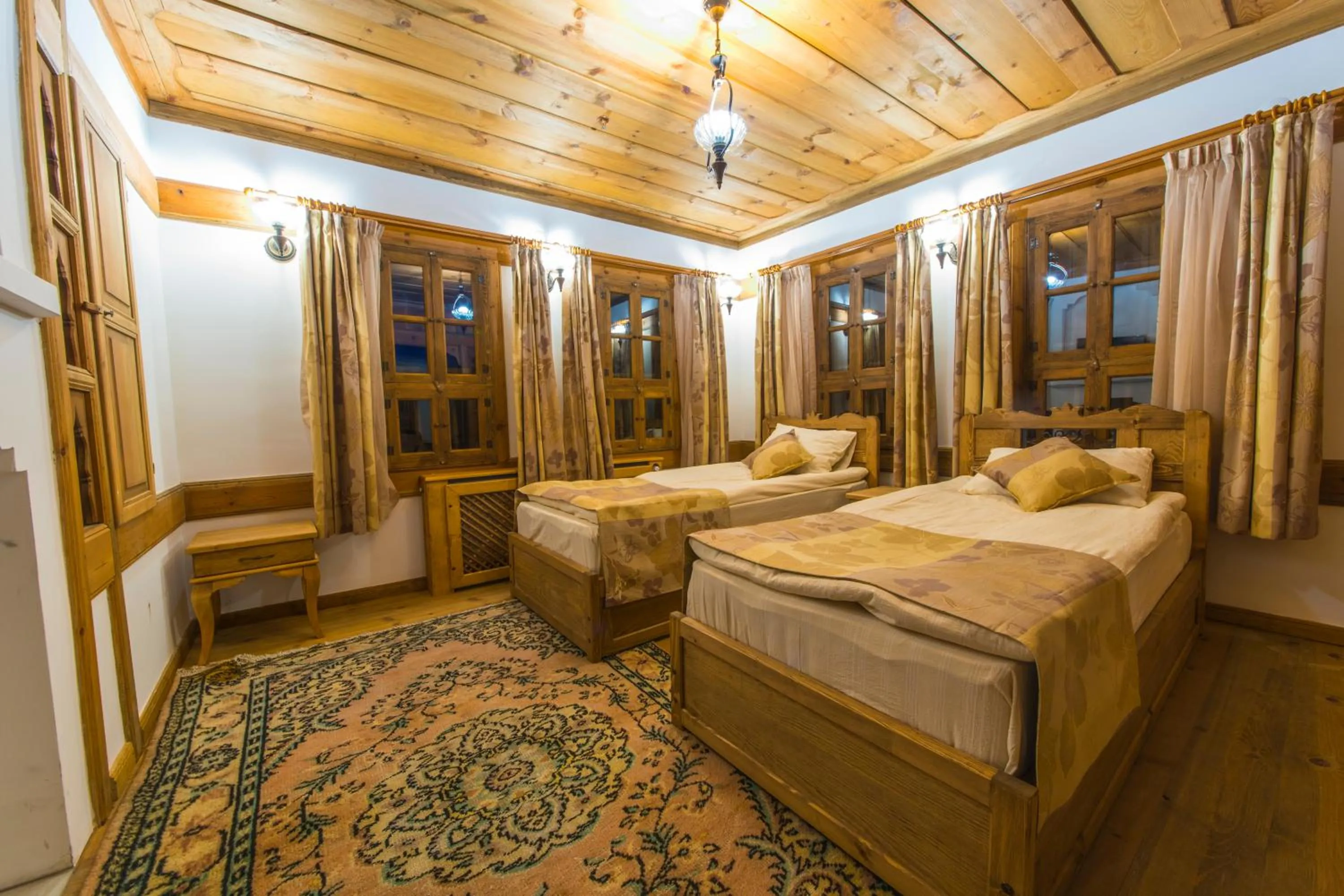 Shower, Bed in Akbulut Konak