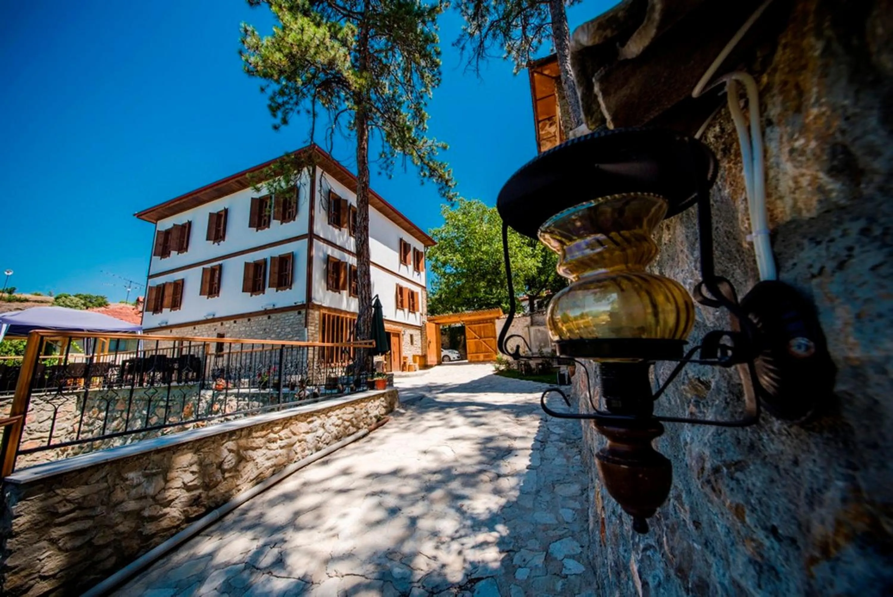 Property building in Akbulut Konak