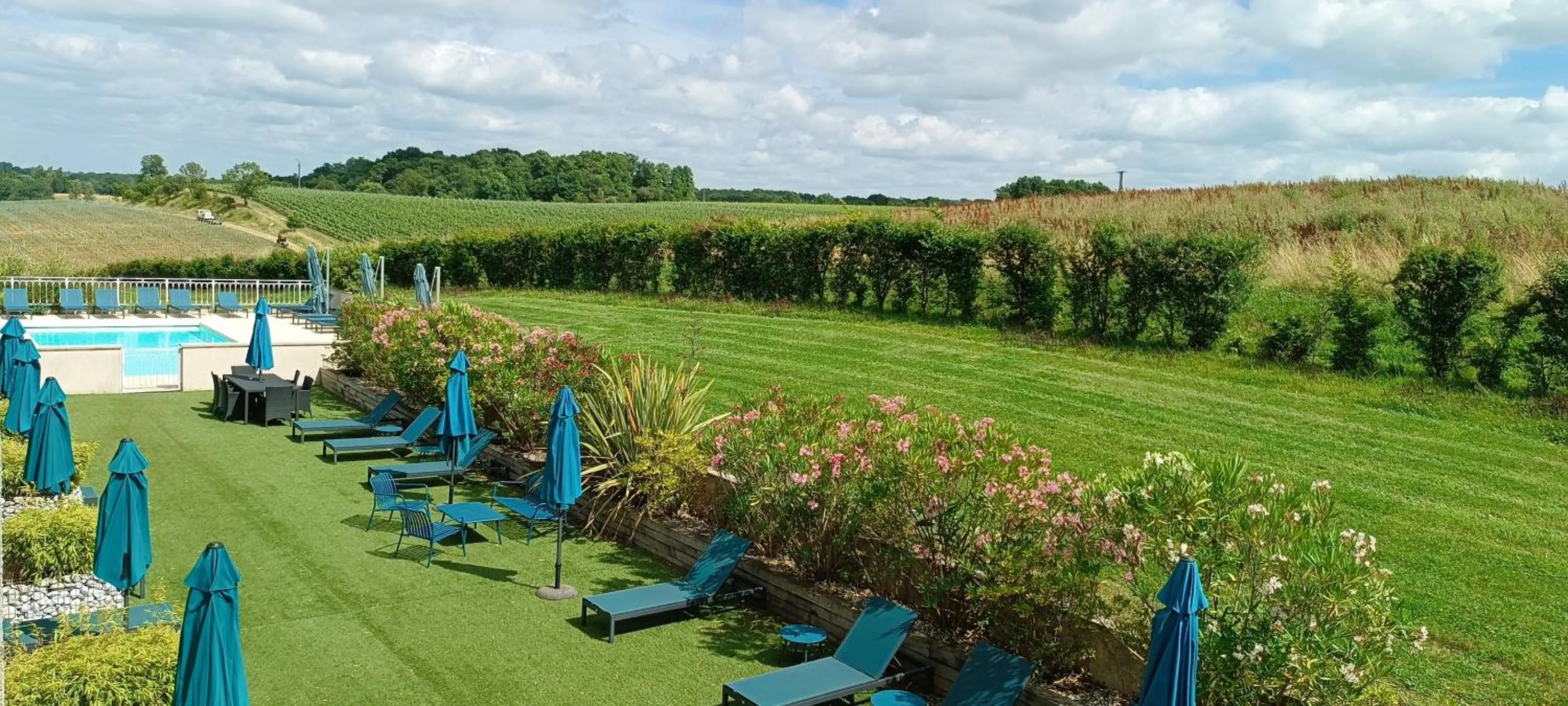 Pool view in Pey La Tour - Logis Hôtels & Restaurant