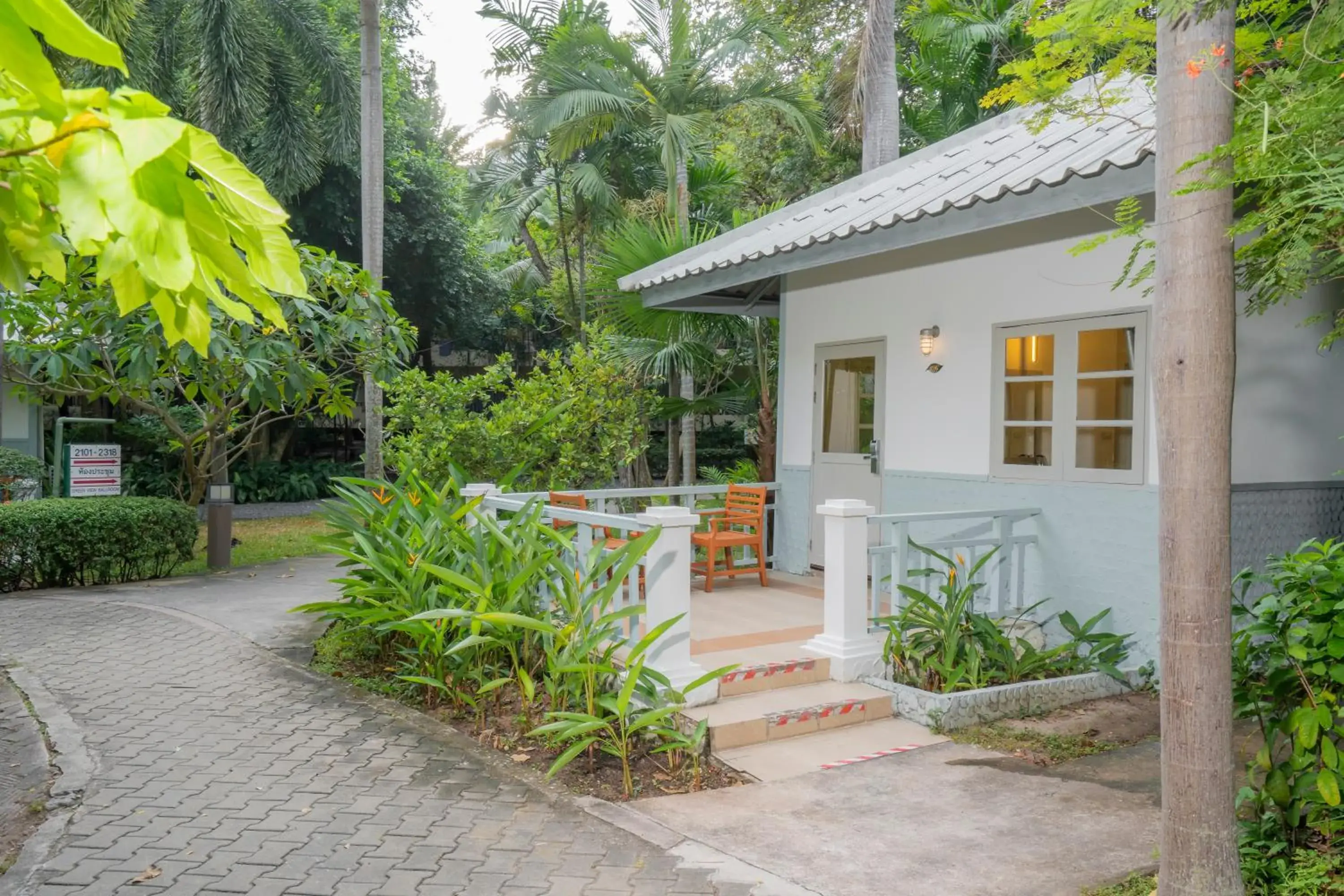 Superior Bungalow in The Green Park Resort Superior Bungalow in The Green Park Resort