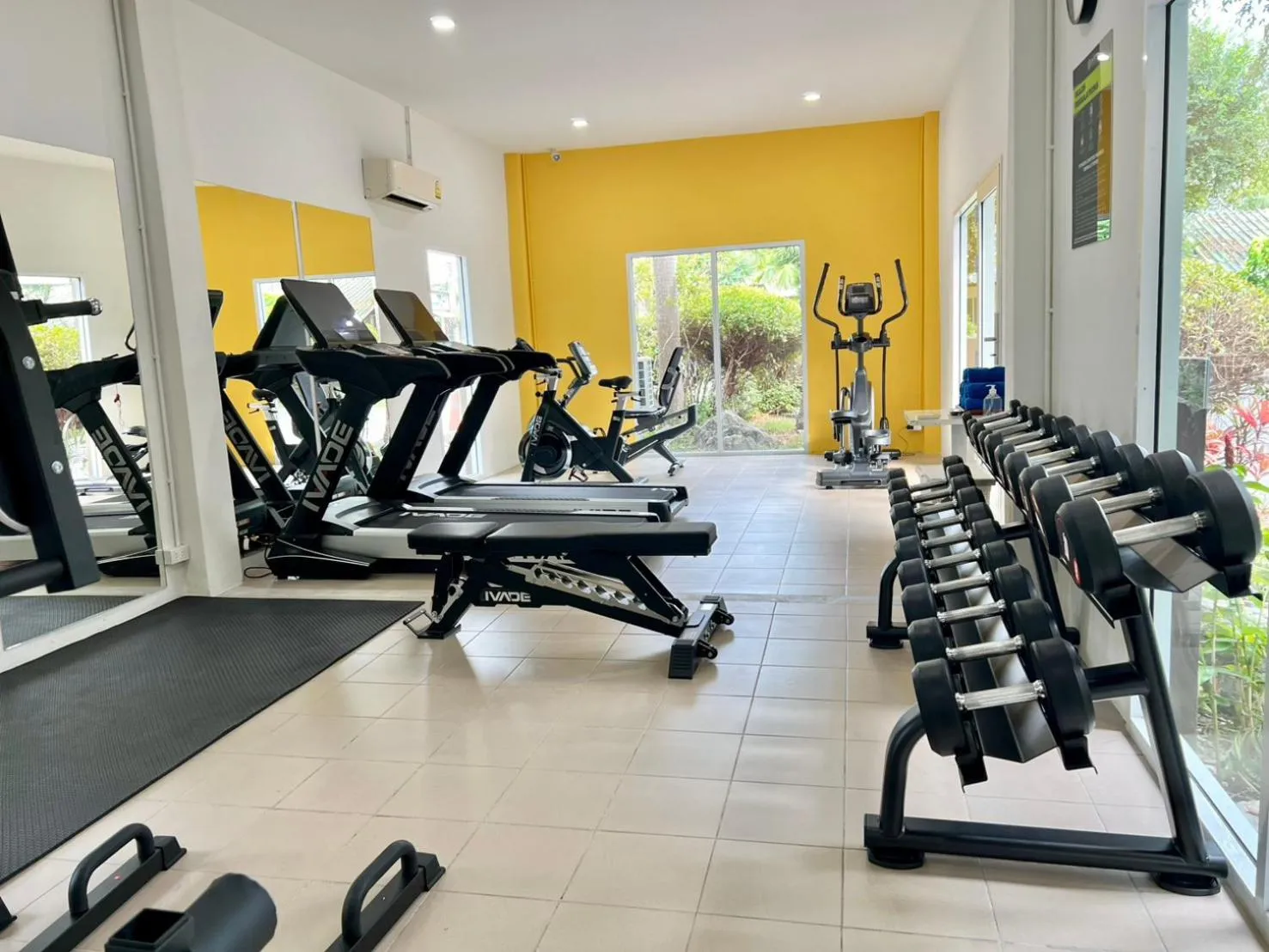 Fitness centre/facilities in The Green Park Resort