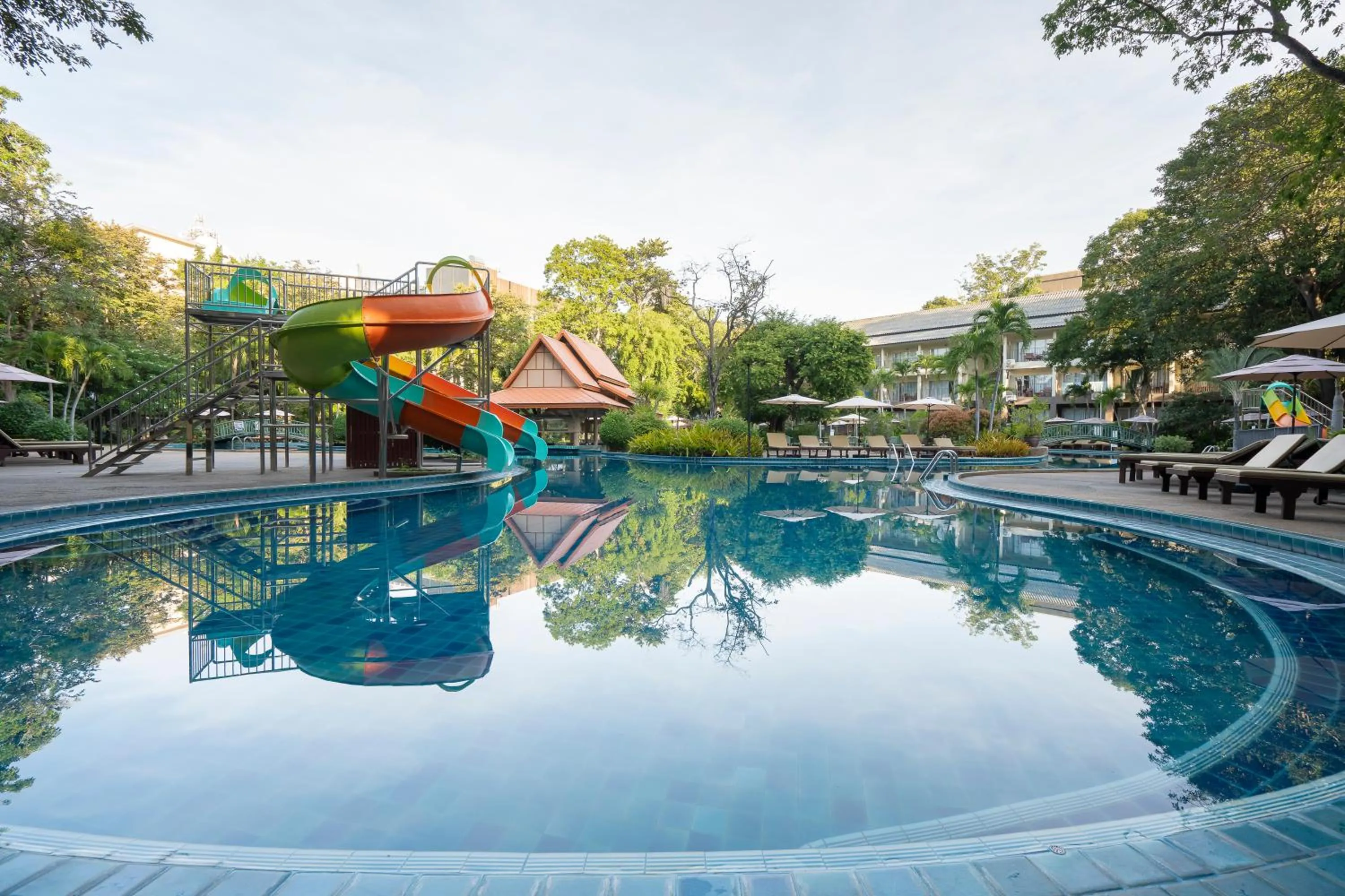 Swimming pool in The Green Park Resort