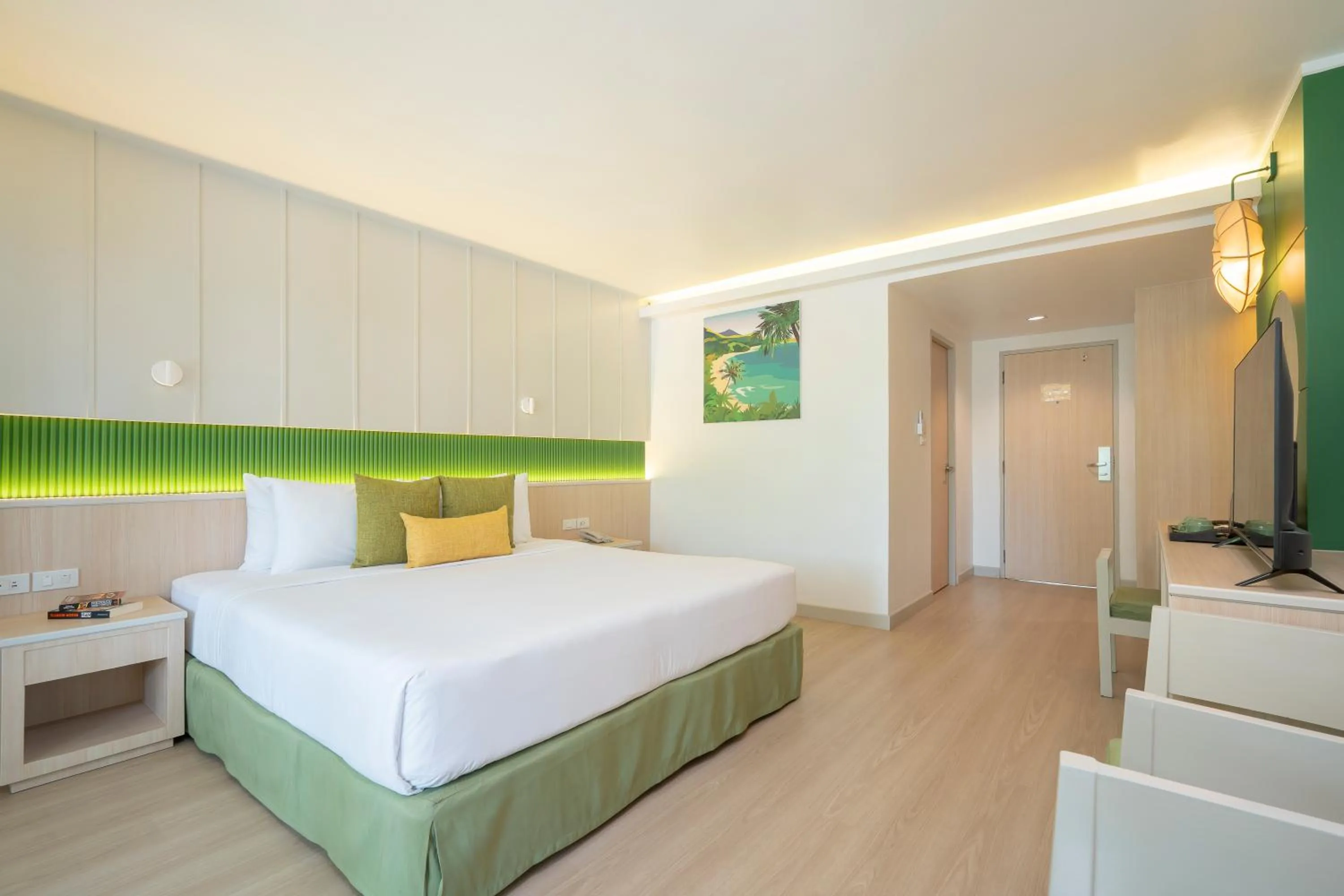 Bed in The Green Park Resort