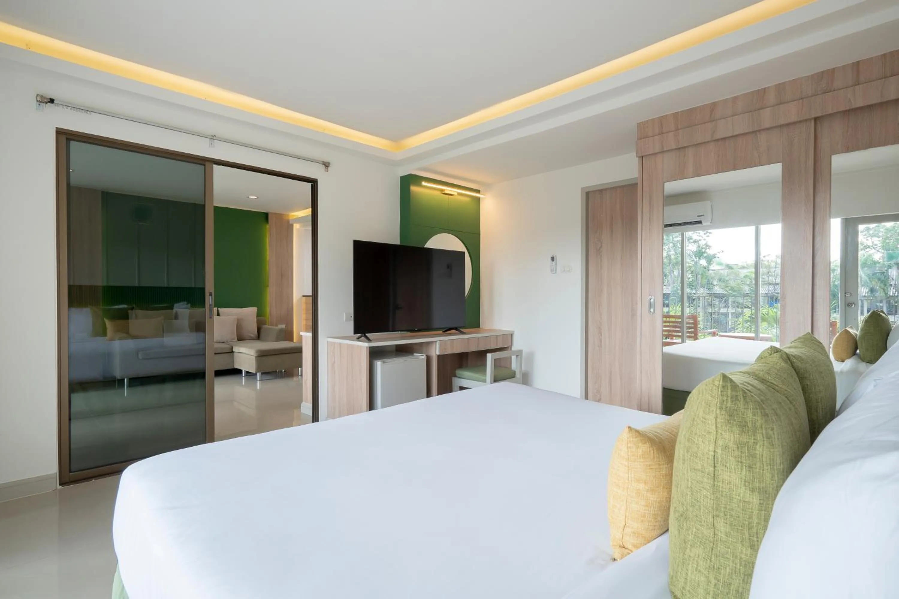 Bed in The Green Park Resort