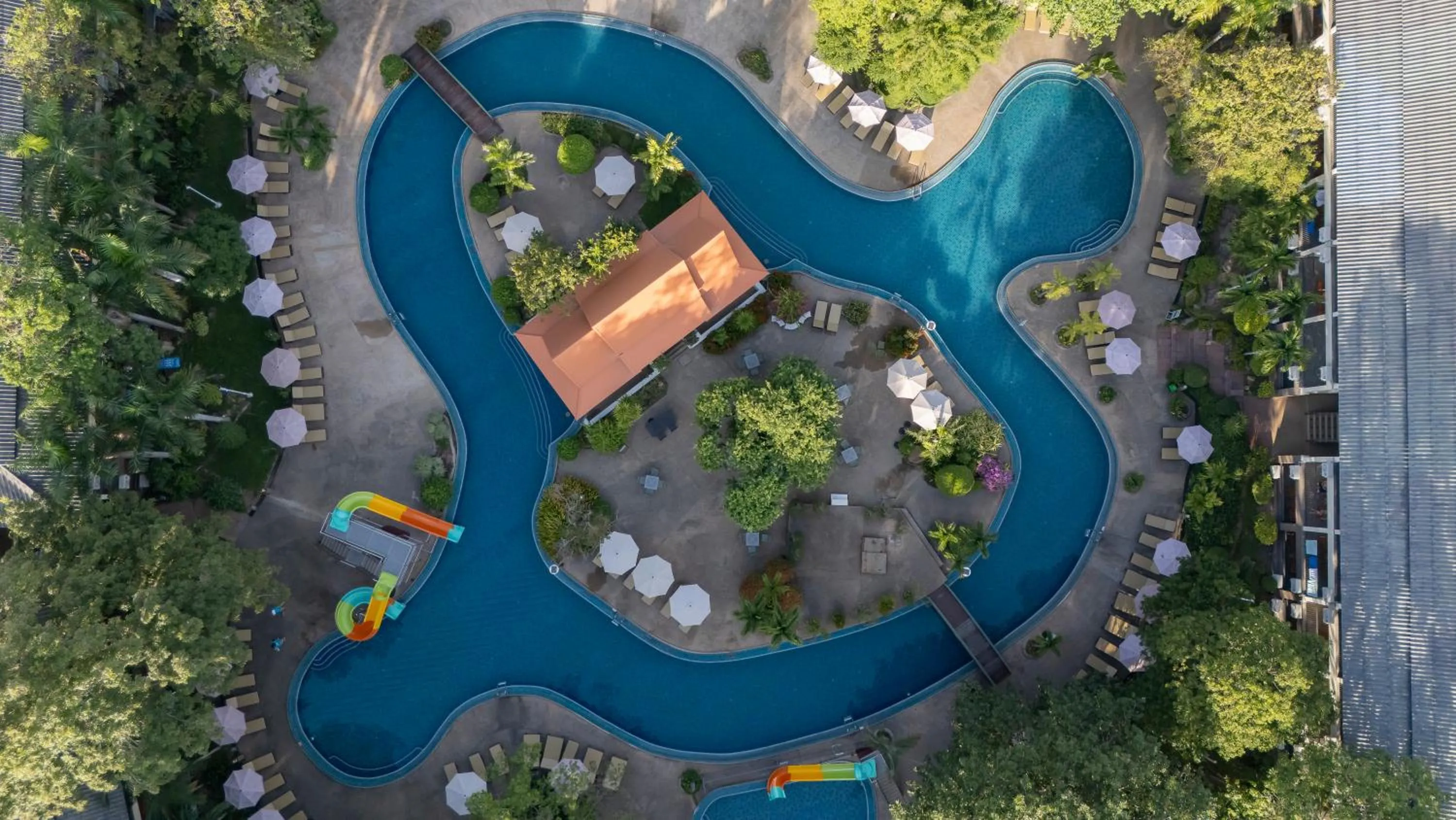 Swimming pool in The Green Park Resort