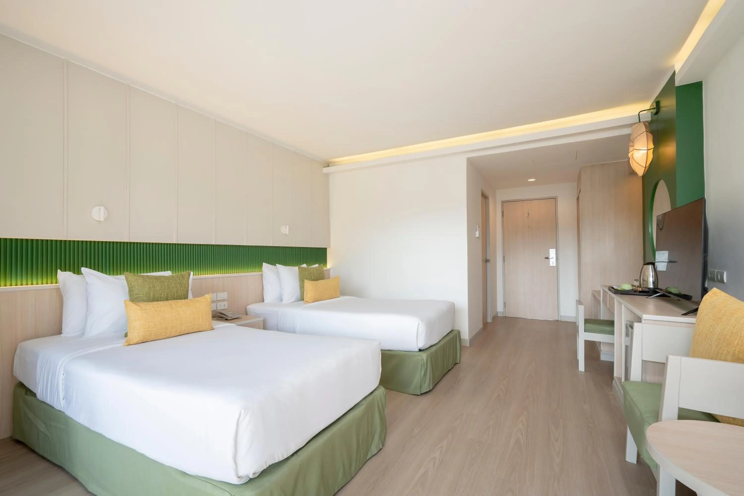 Bed in The Green Park Resort